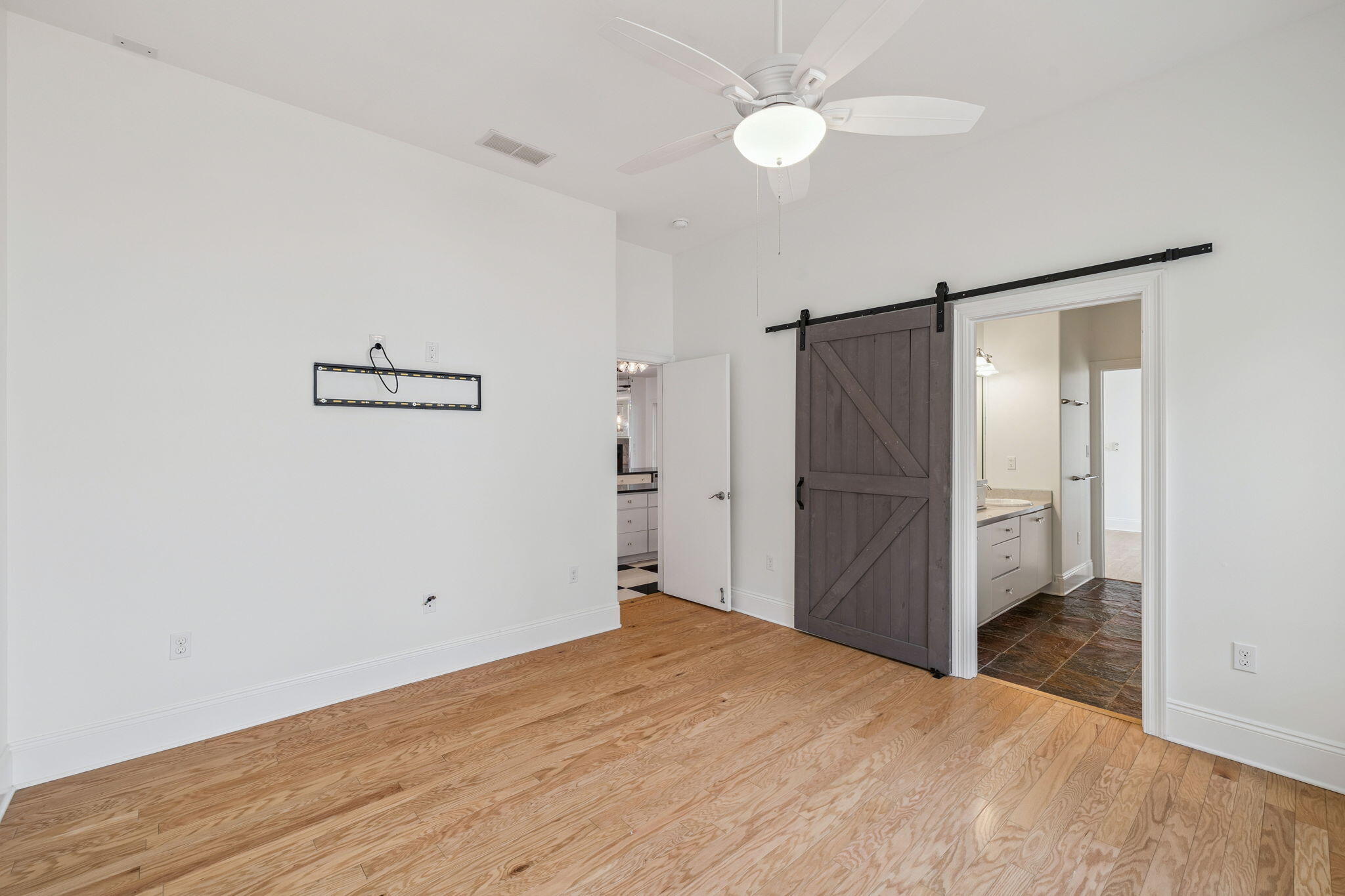 CALHOUN S/D TO DESTIN - Residential