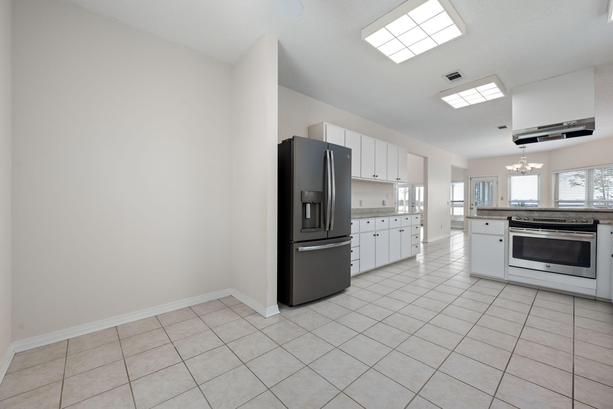 AVALON BEACH - Residential