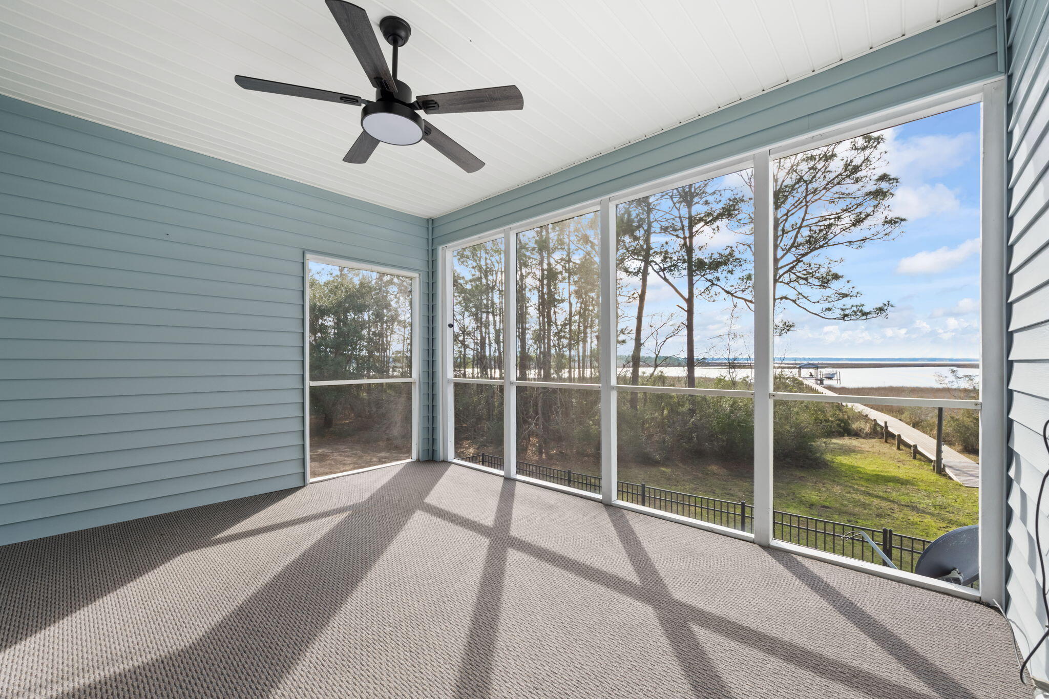 AVALON BEACH - Residential