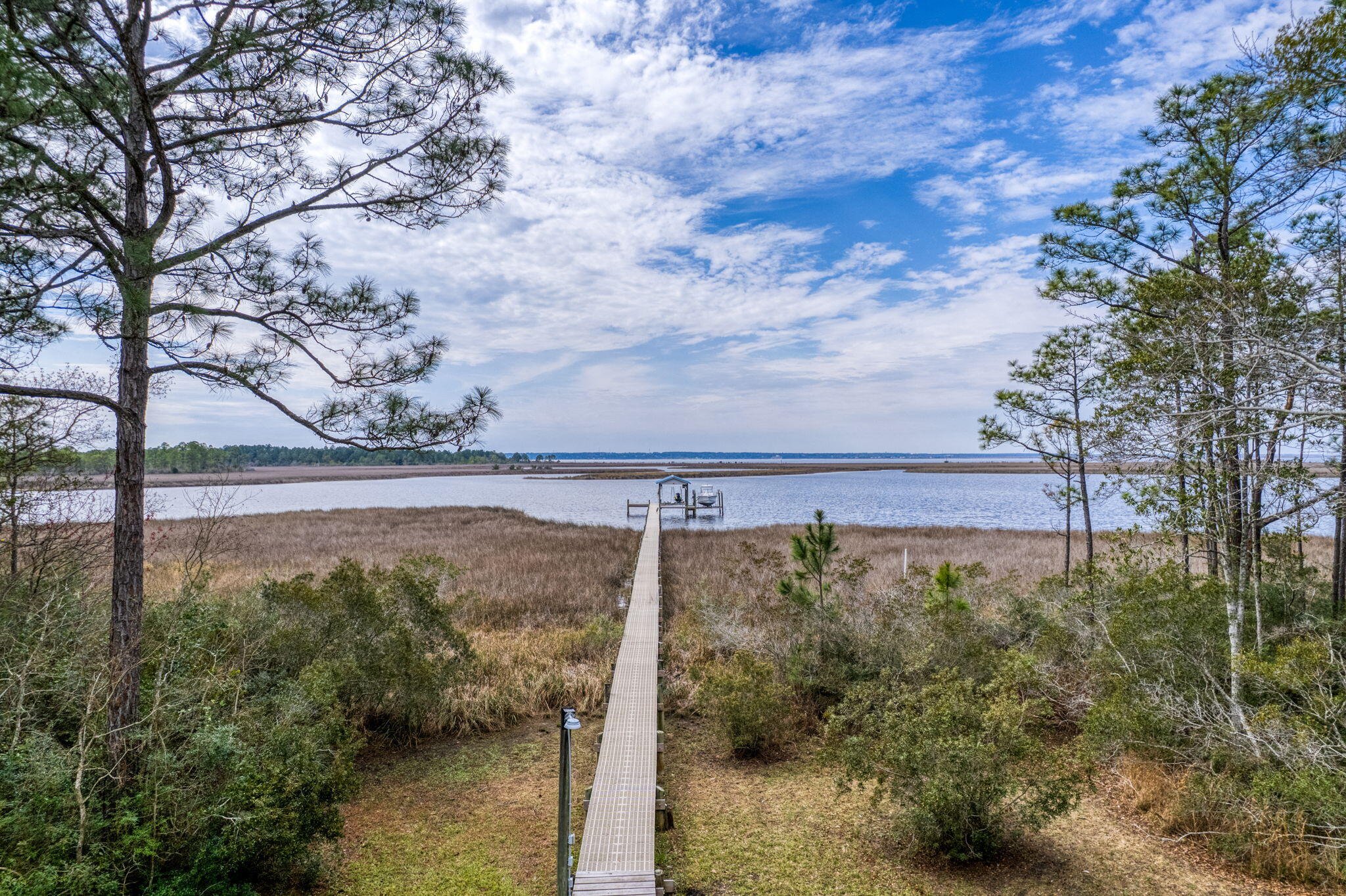 AVALON BEACH - Residential