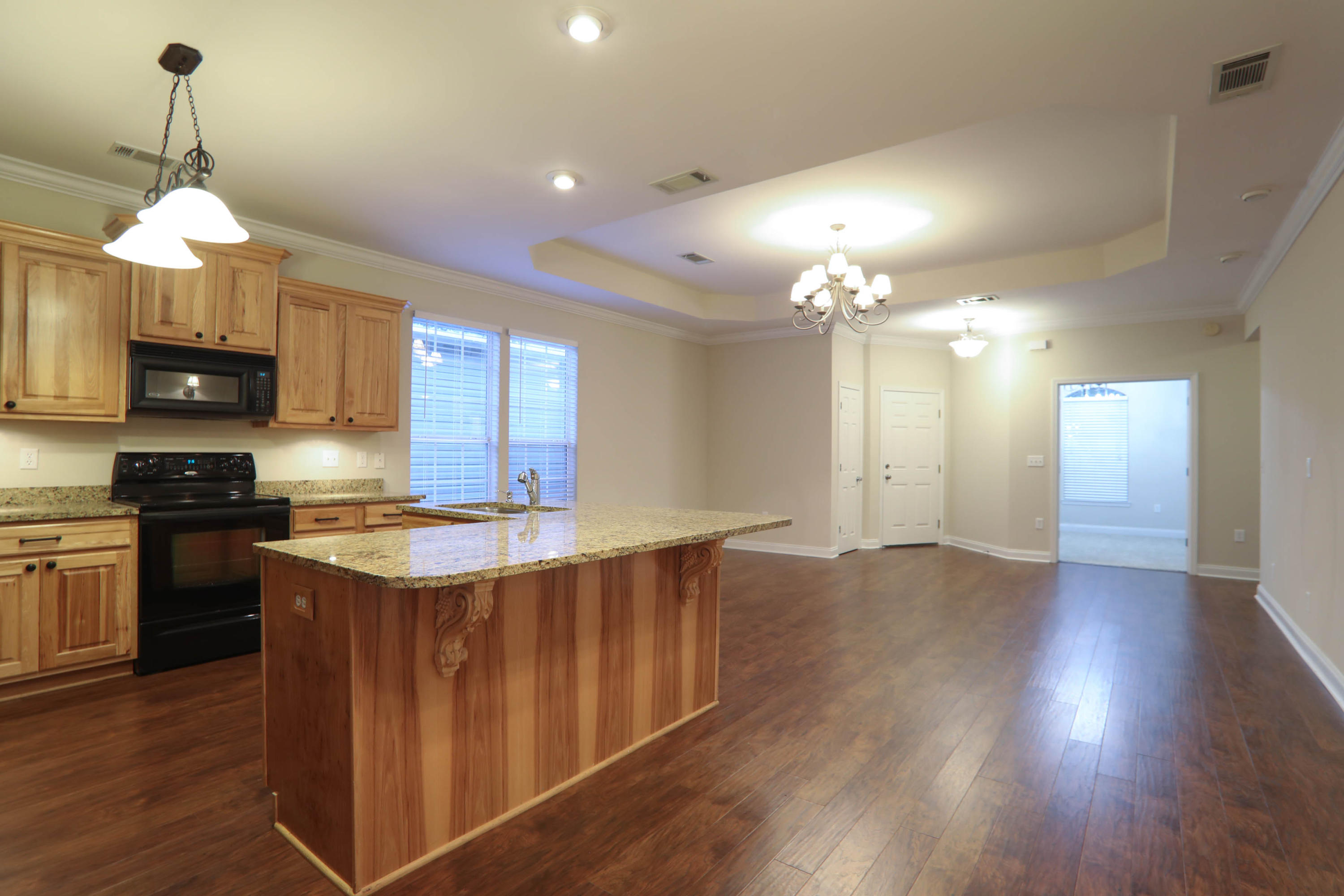 VALPARAISO PINECREST 6 - Residential