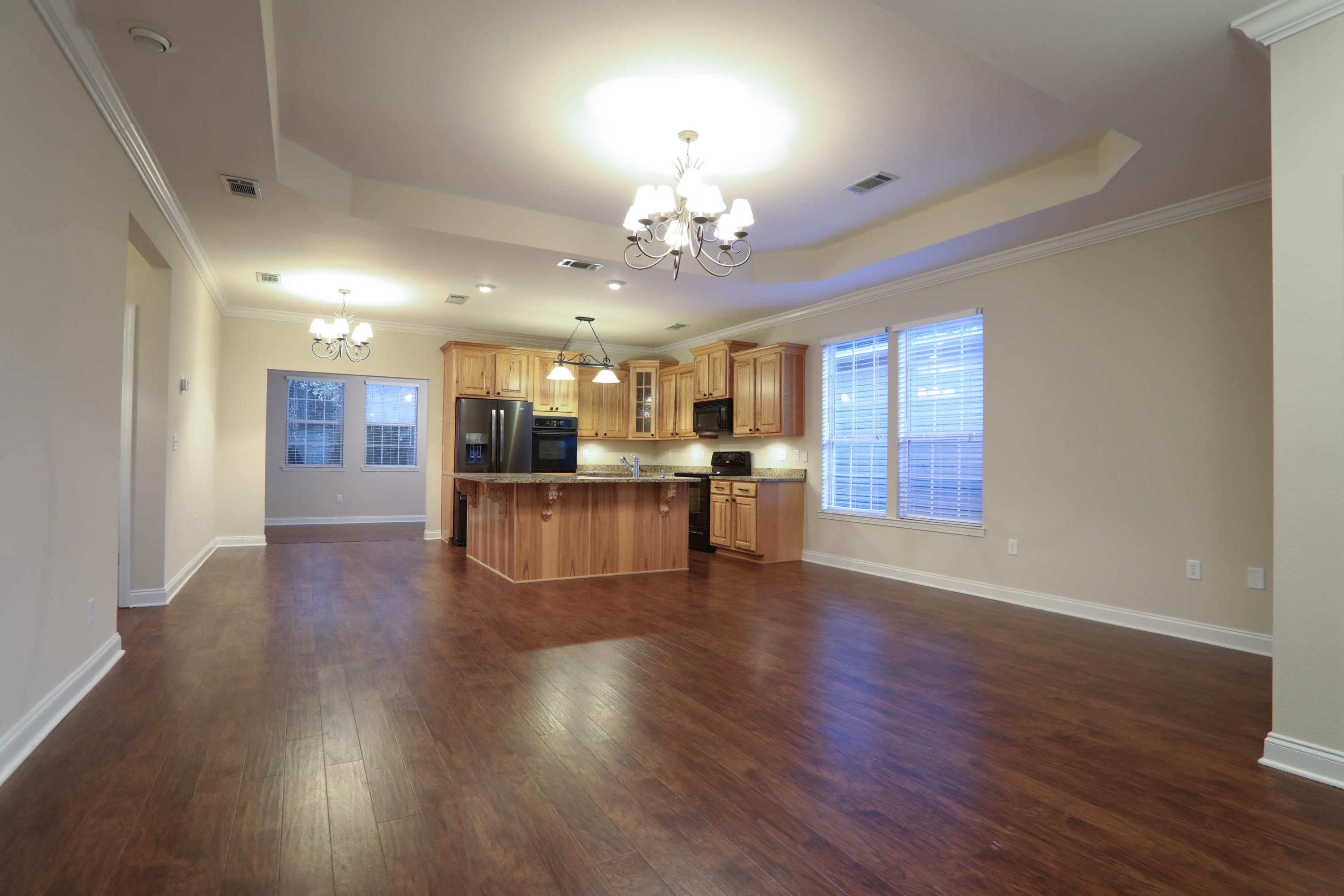 VALPARAISO PINECREST 6 - Residential