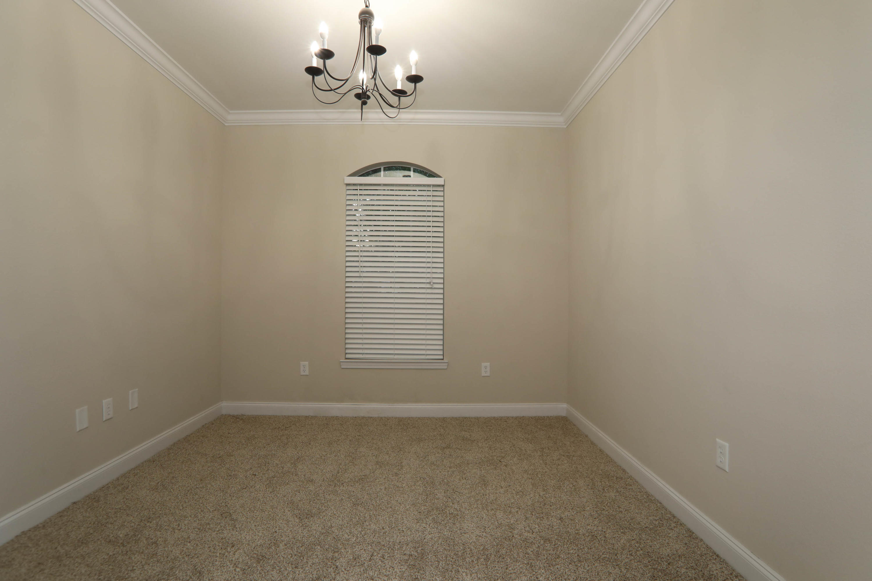 VALPARAISO PINECREST 6 - Residential