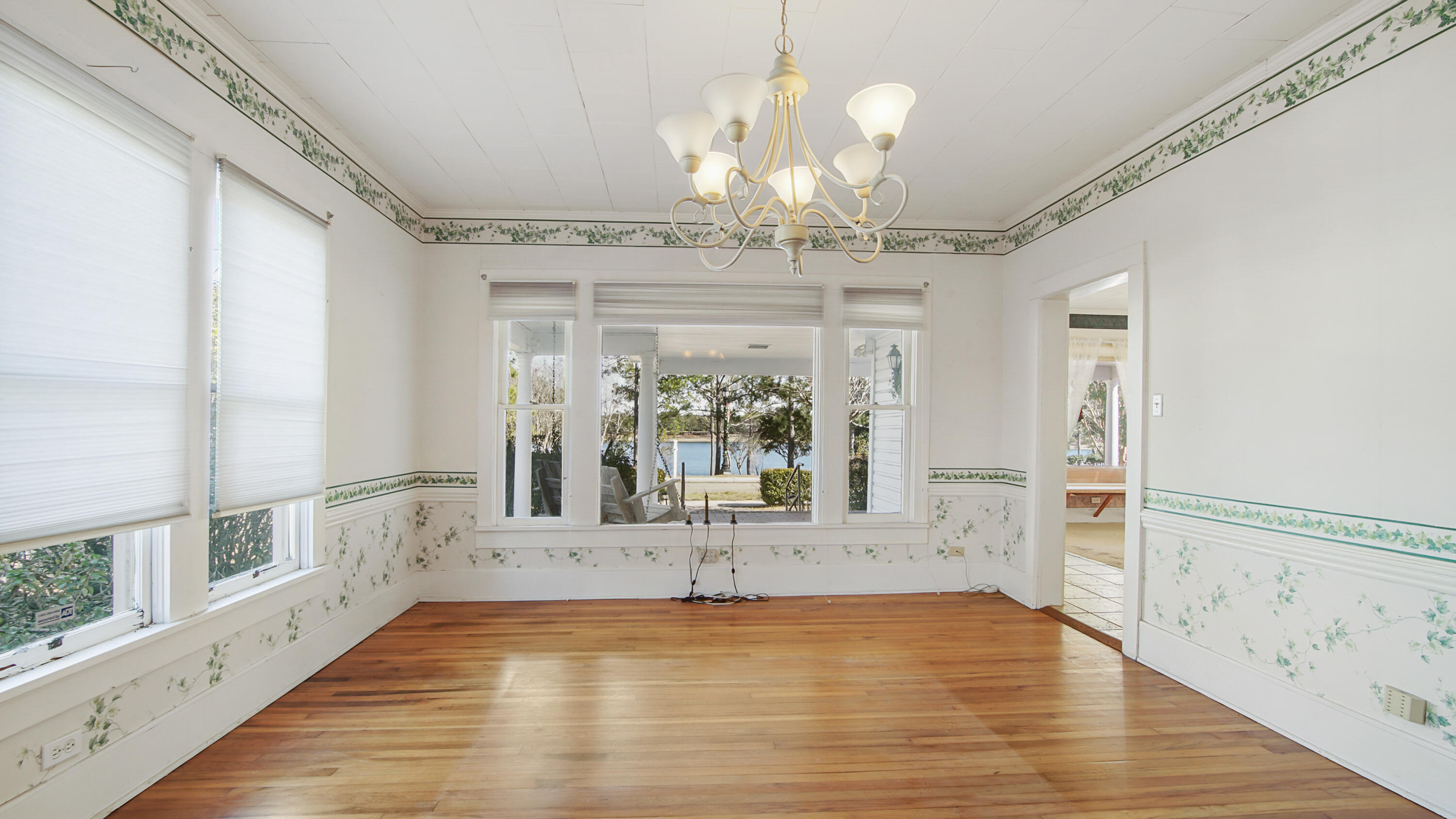 TOWN OF DEFUNIAK SPRINGS - Residential