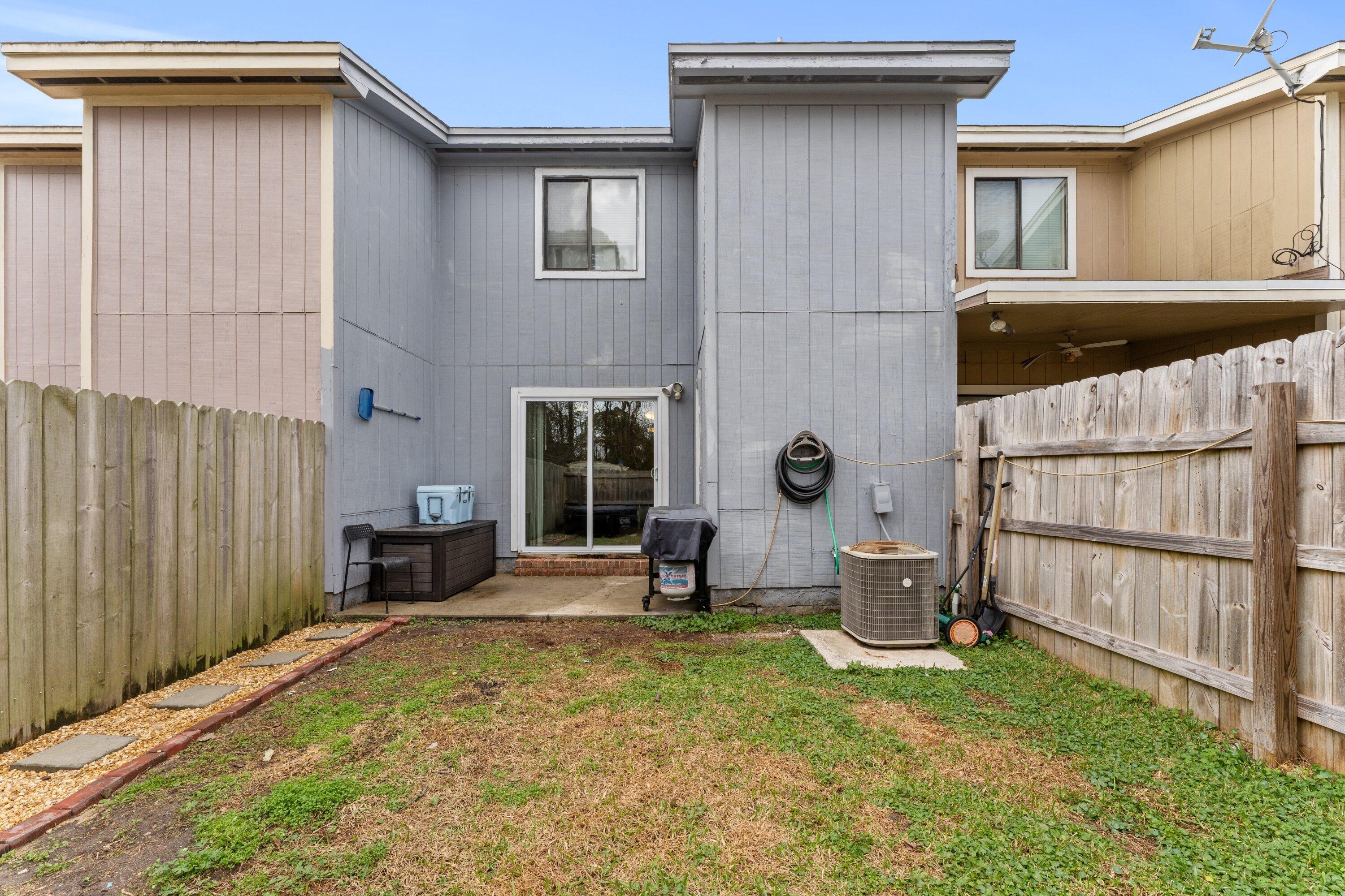 BRIGHTON WOODS 1ST ADDN - Residential