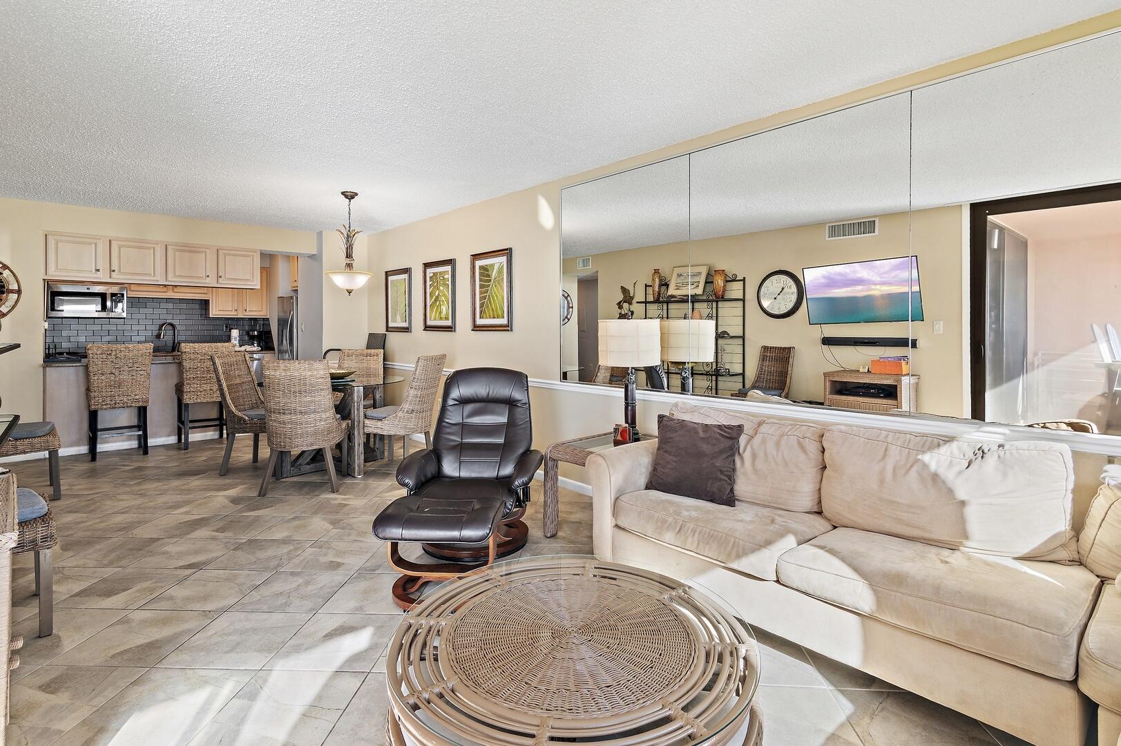 Jetty East Condominium - Residential