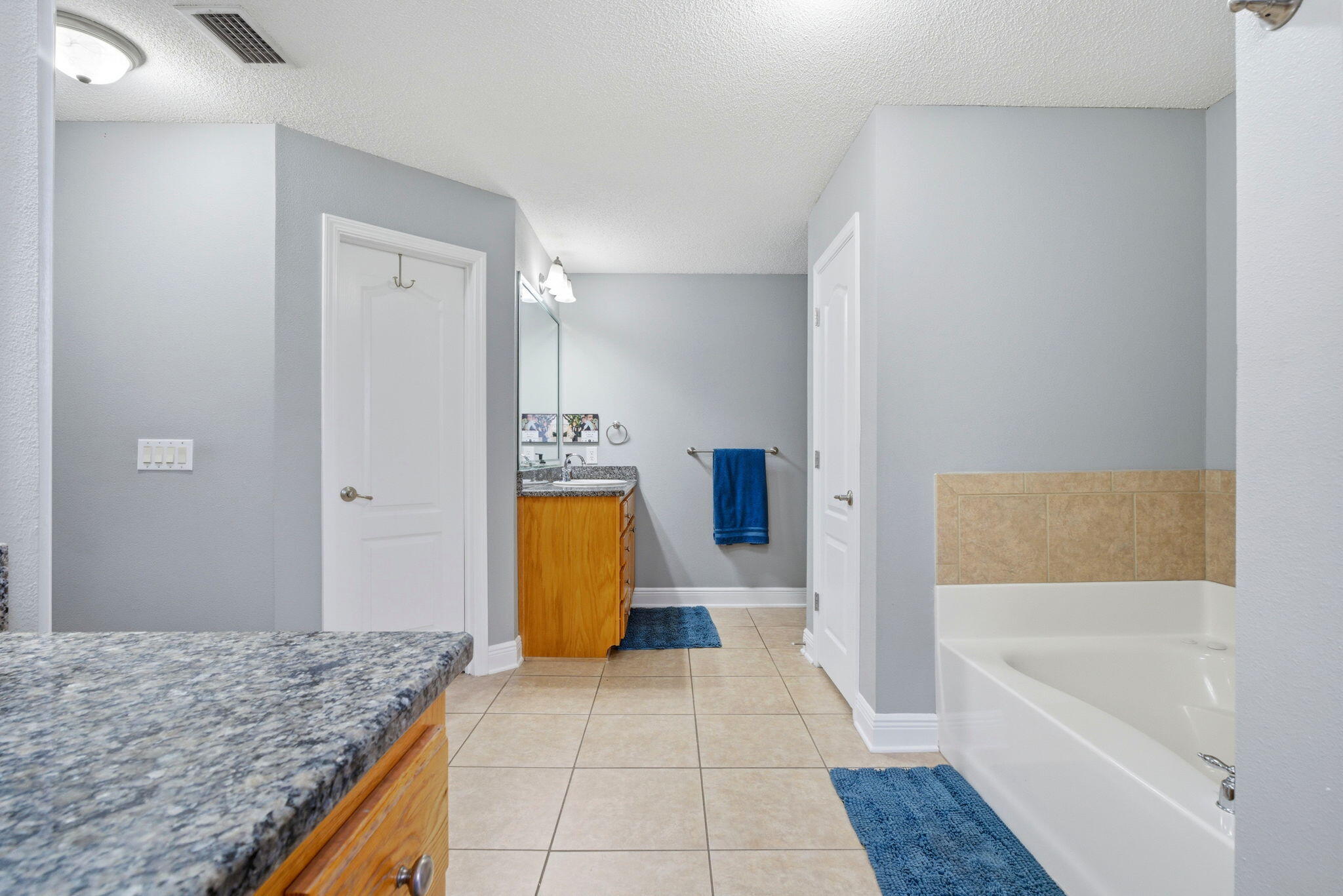 WOODLAWN HEIGHTS - Residential