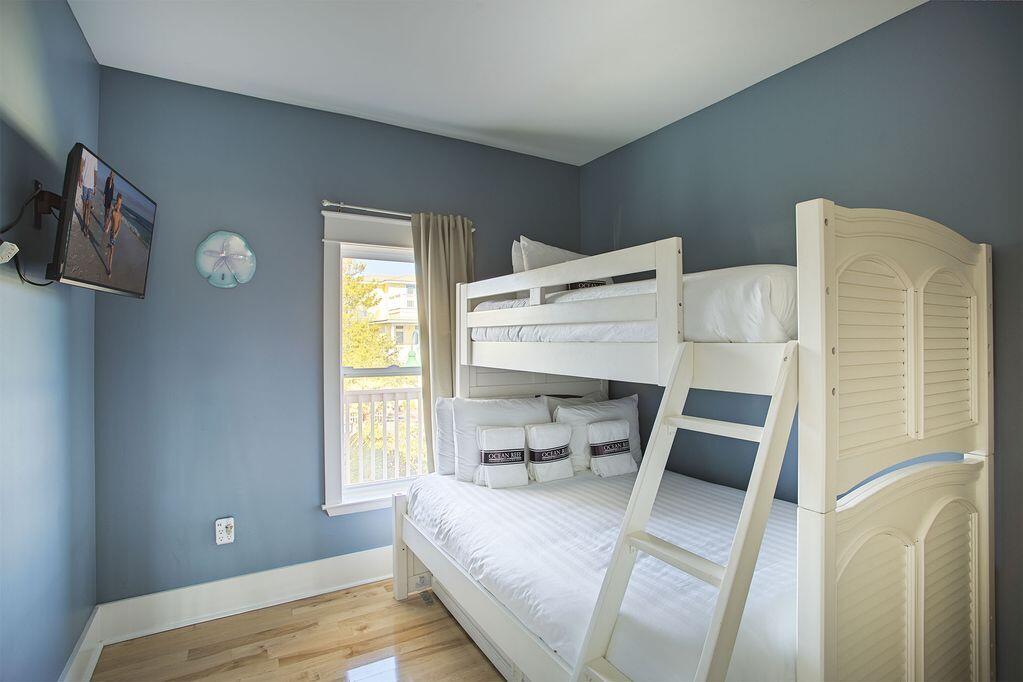 VILLAGE OF SUGAR BEACH - Residential