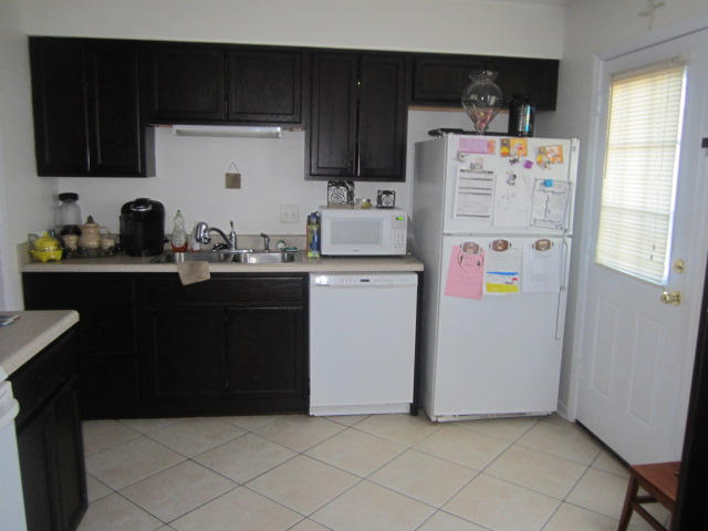 VICTORIA GARDENS - Residential Lease