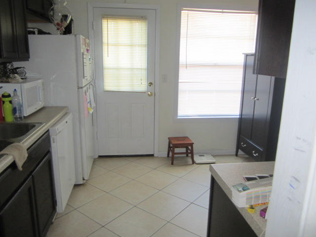 VICTORIA GARDENS - Residential Lease