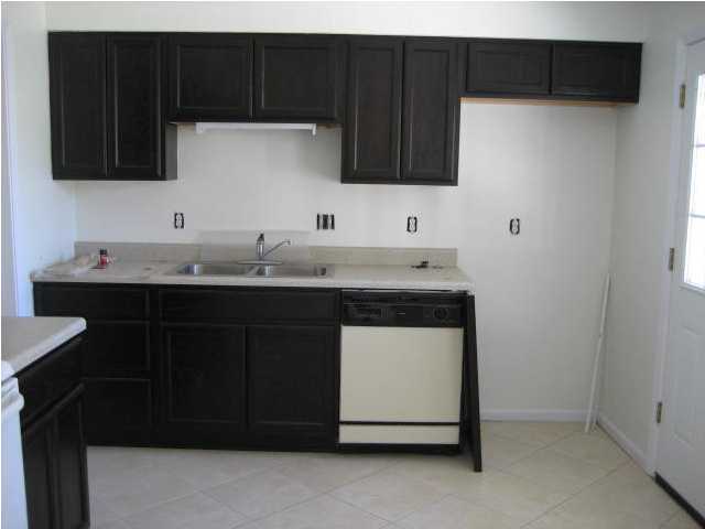 VICTORIA GARDENS - Residential Lease