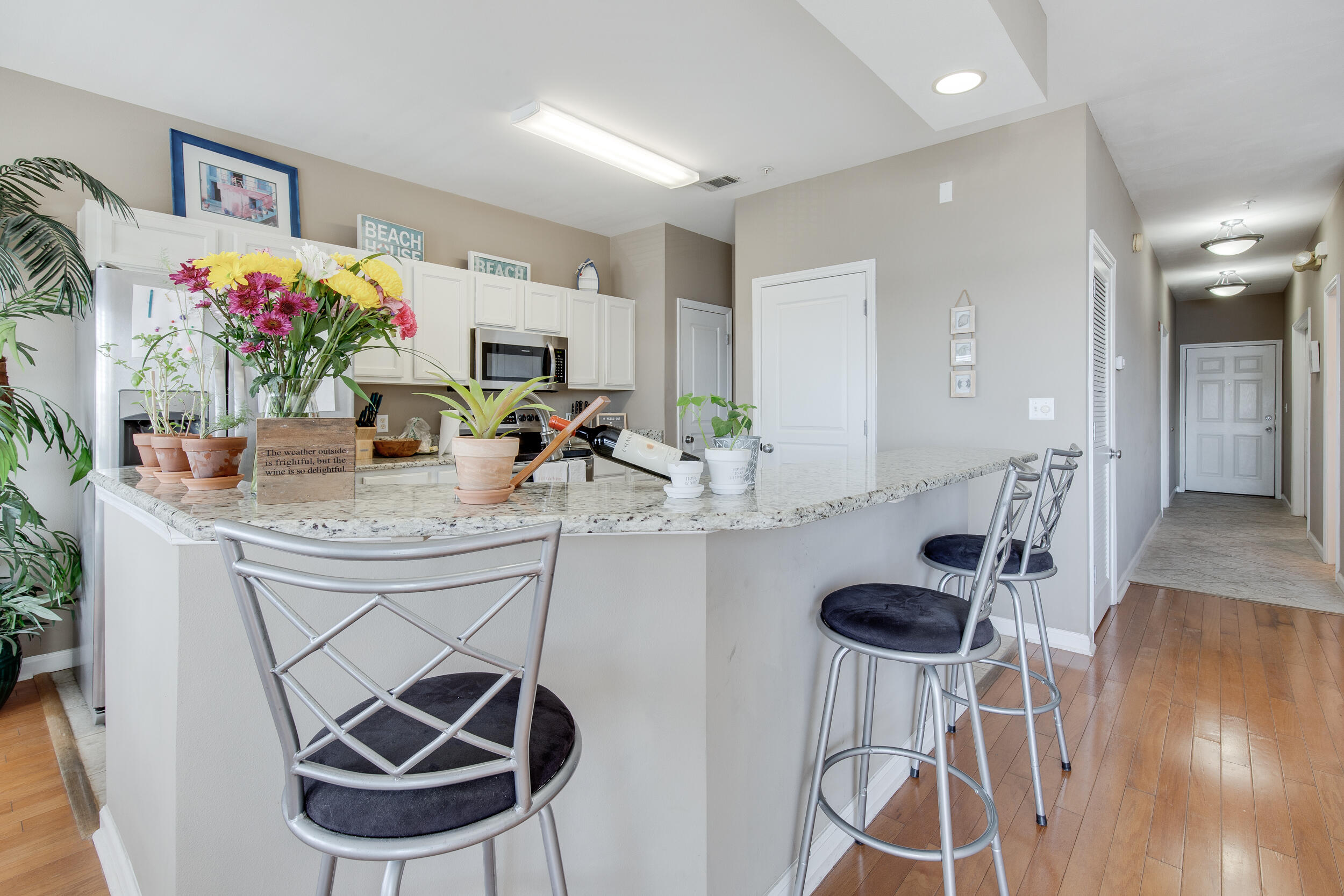 BARATARIA CONDO - Residential