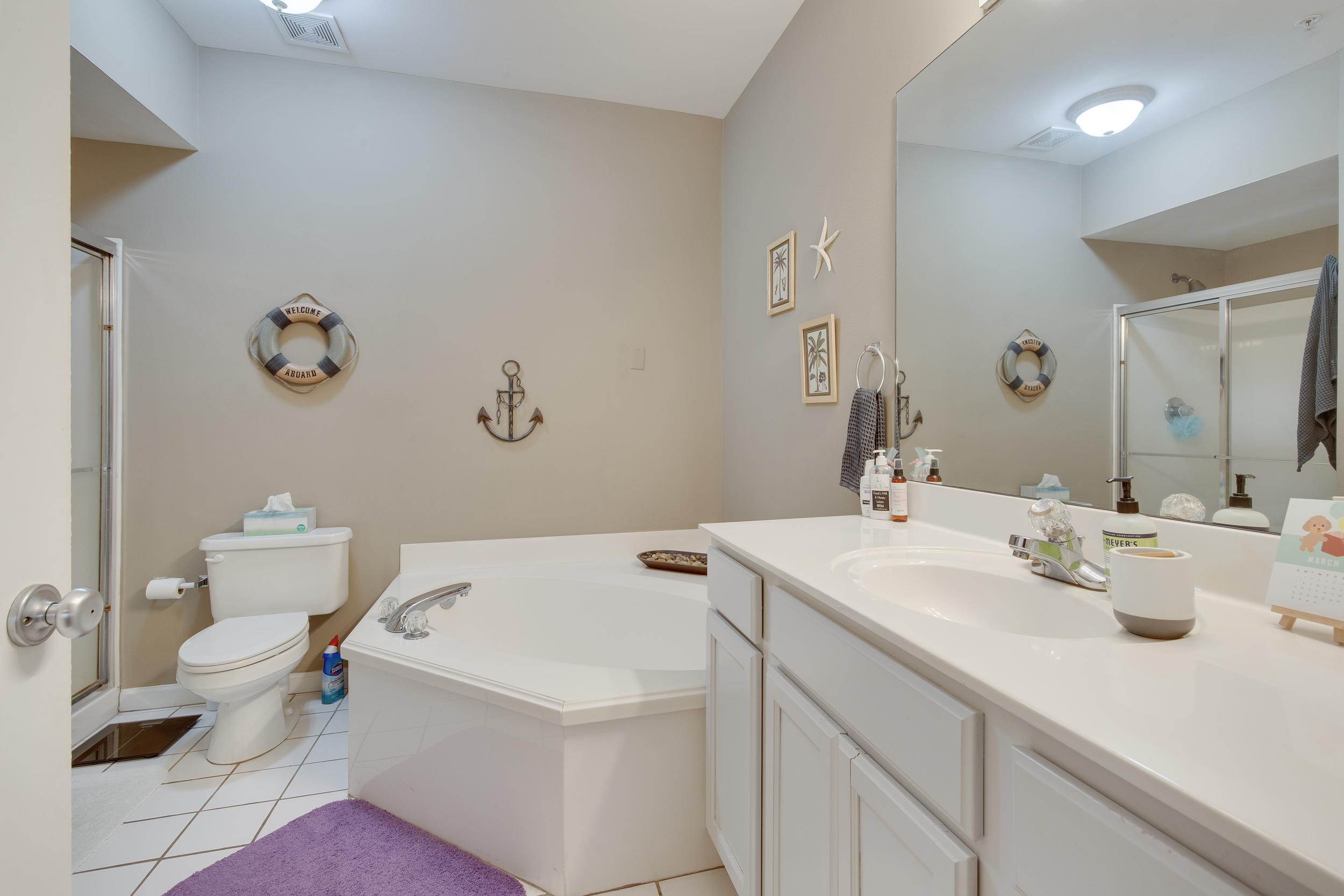 BARATARIA CONDO - Residential