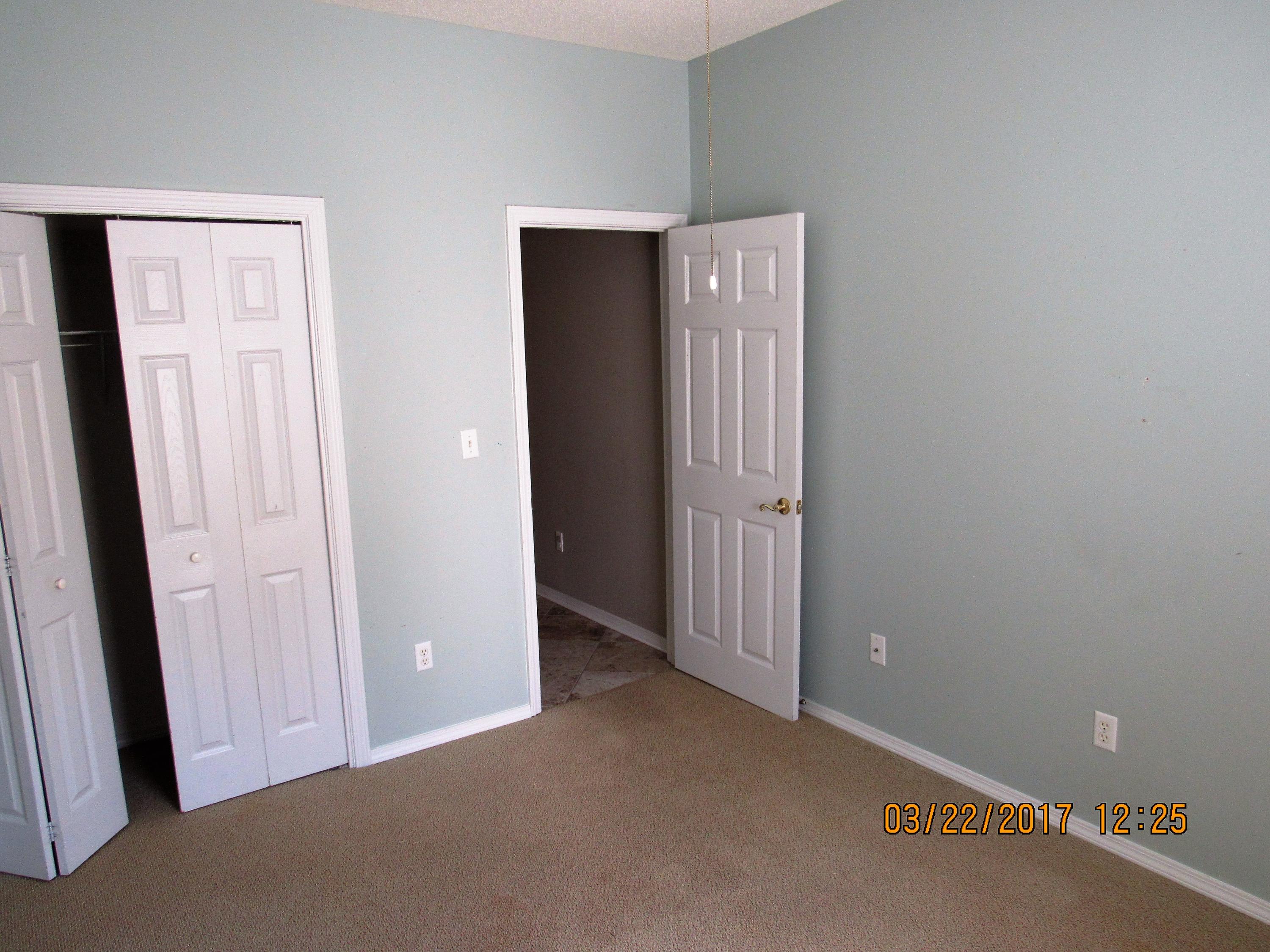 PARKWOOD SQUARE PH 1 - Residential Lease