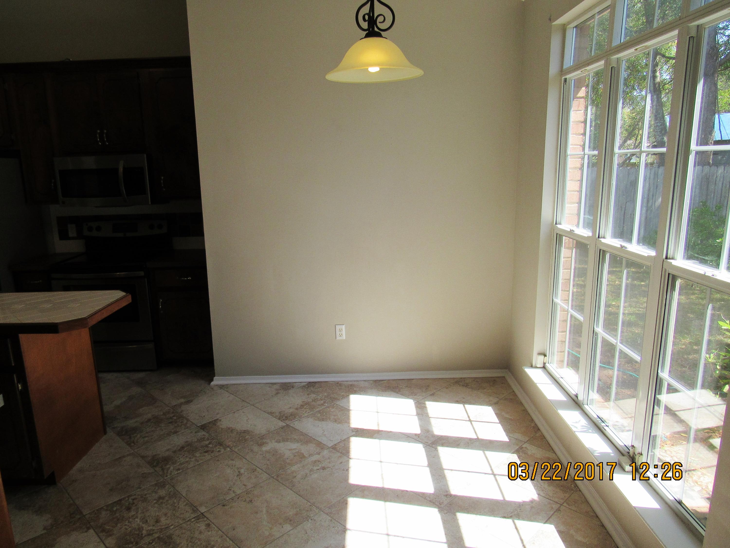 PARKWOOD SQUARE PH 1 - Residential Lease