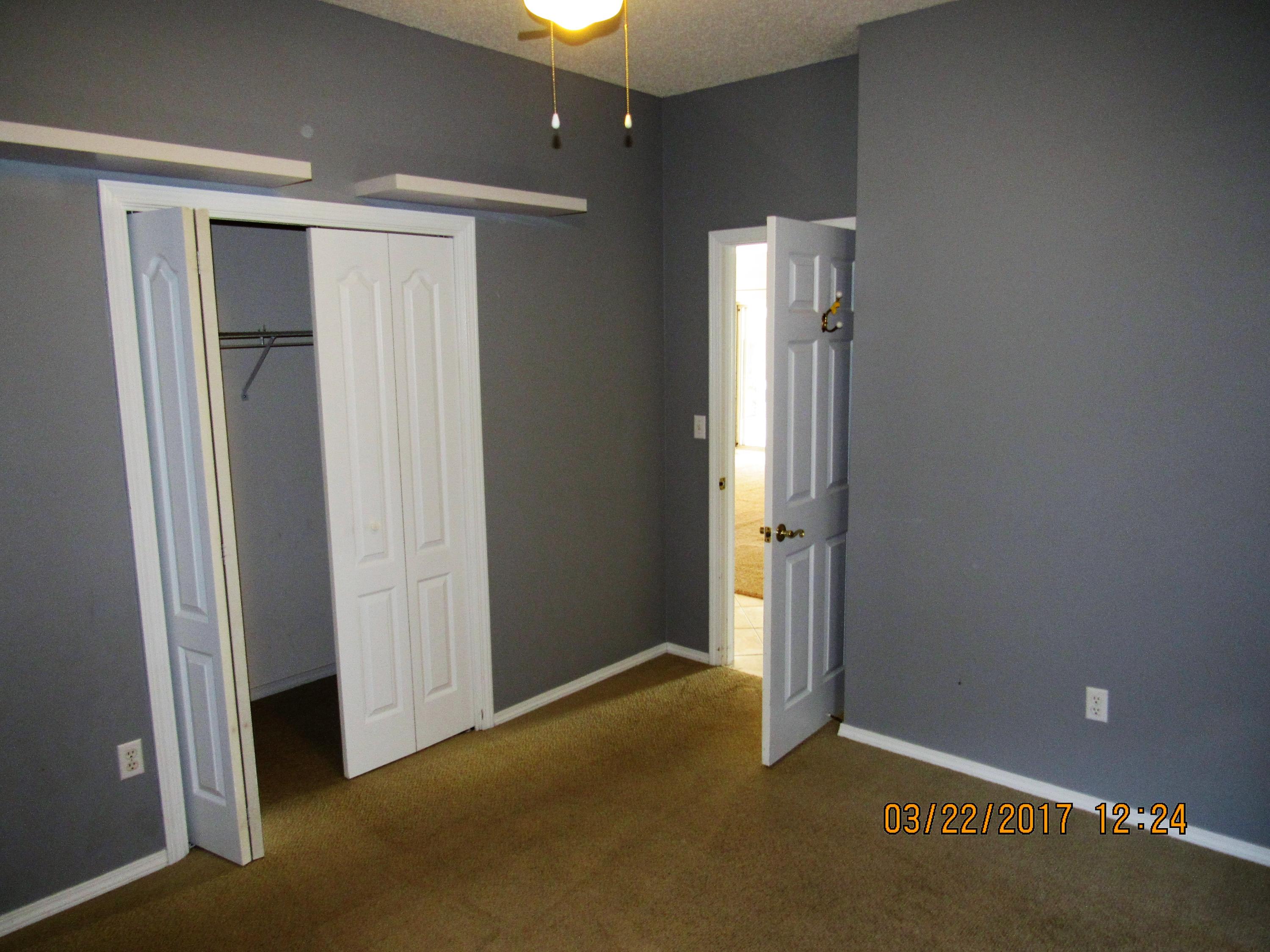 PARKWOOD SQUARE PH 1 - Residential Lease