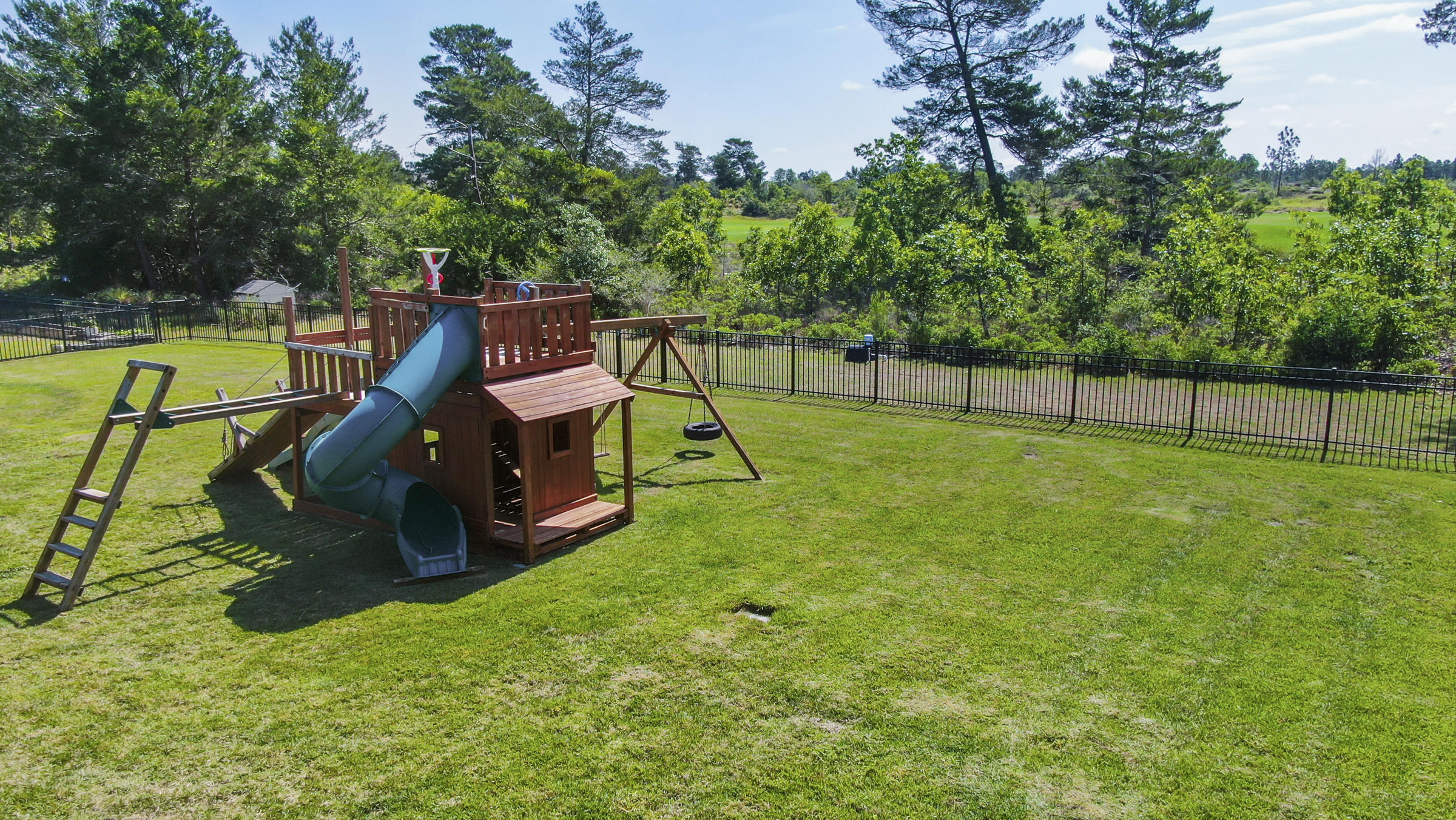 WINDSWEPT ESTATES - Residential