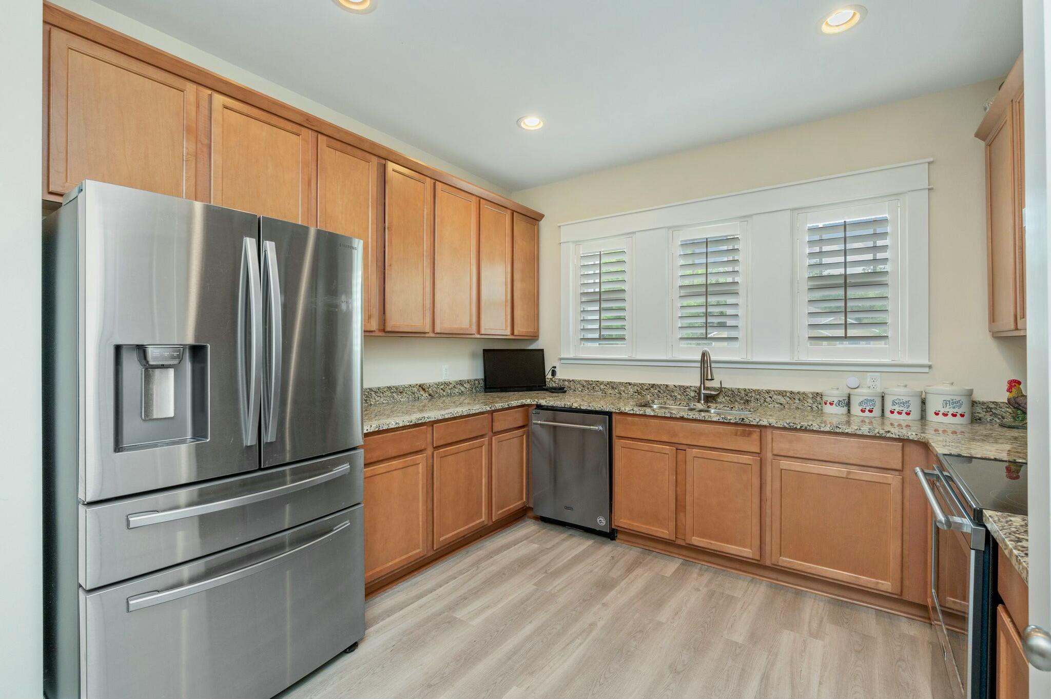 MAJESTIC OAKS - Residential