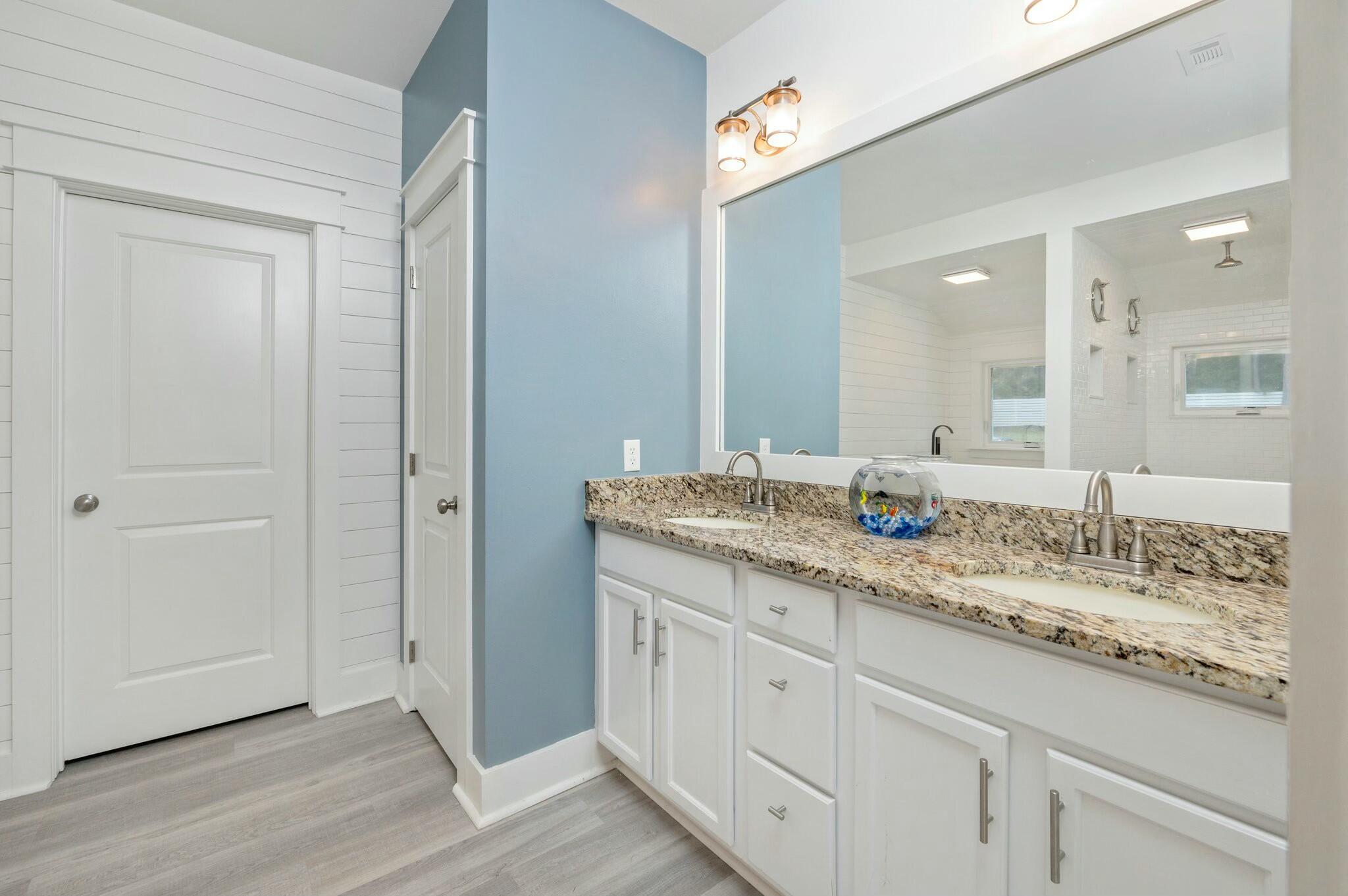 MAJESTIC OAKS - Residential