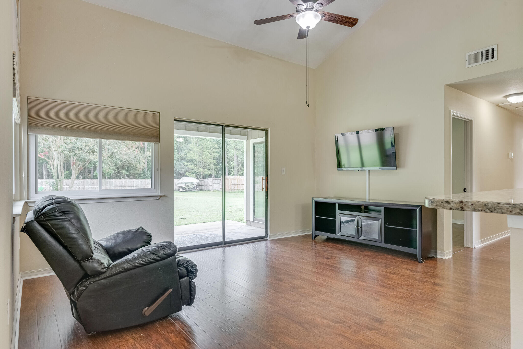 HOLLEY BY THE SEA - Residential