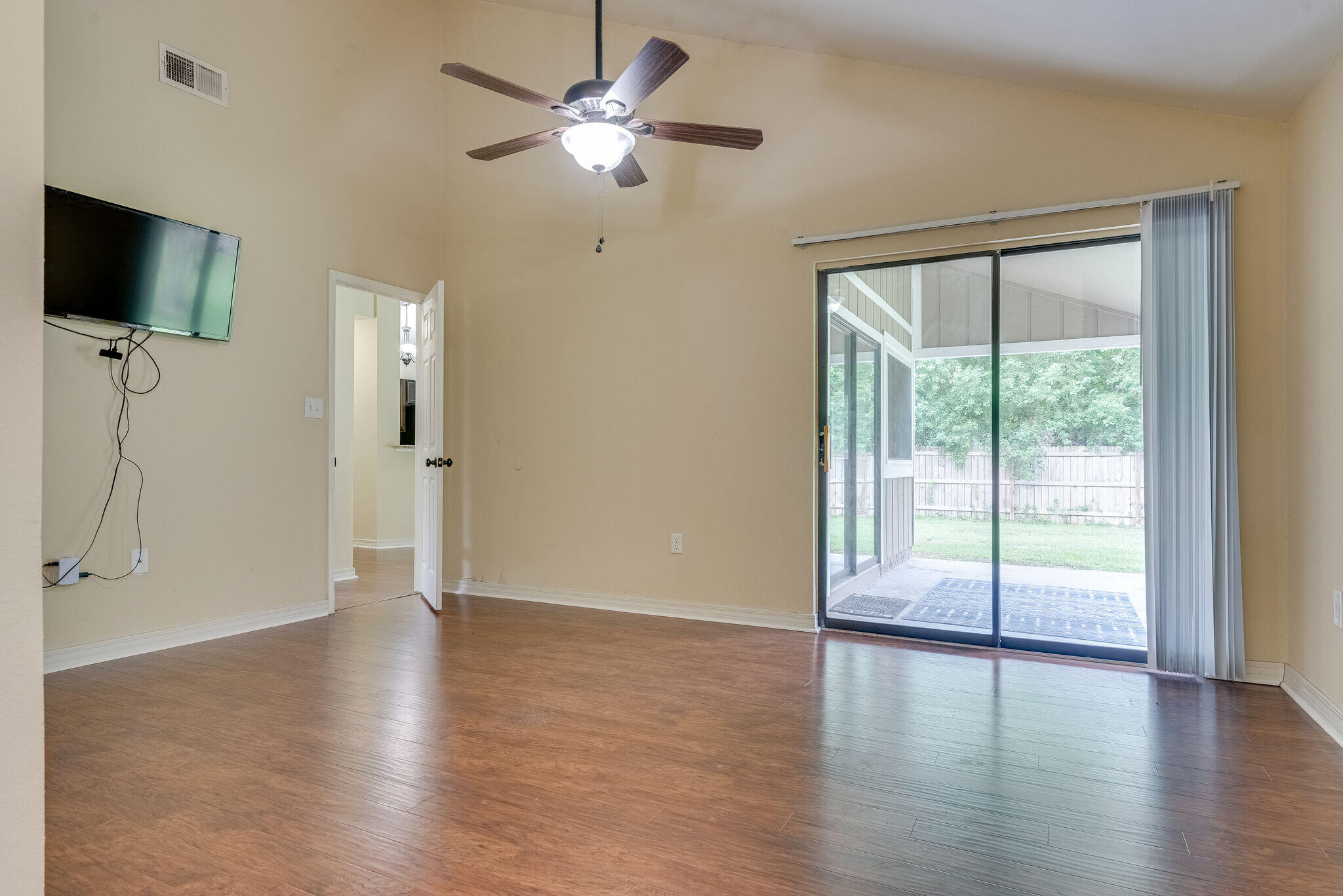 HOLLEY BY THE SEA - Residential