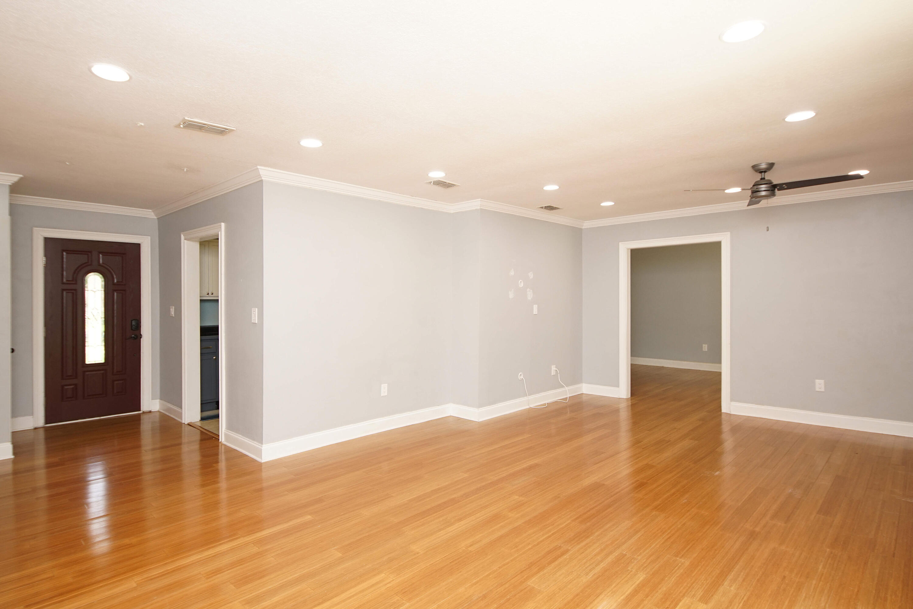 PINE LAKE S/D LOT 33 BLK B - Residential Lease