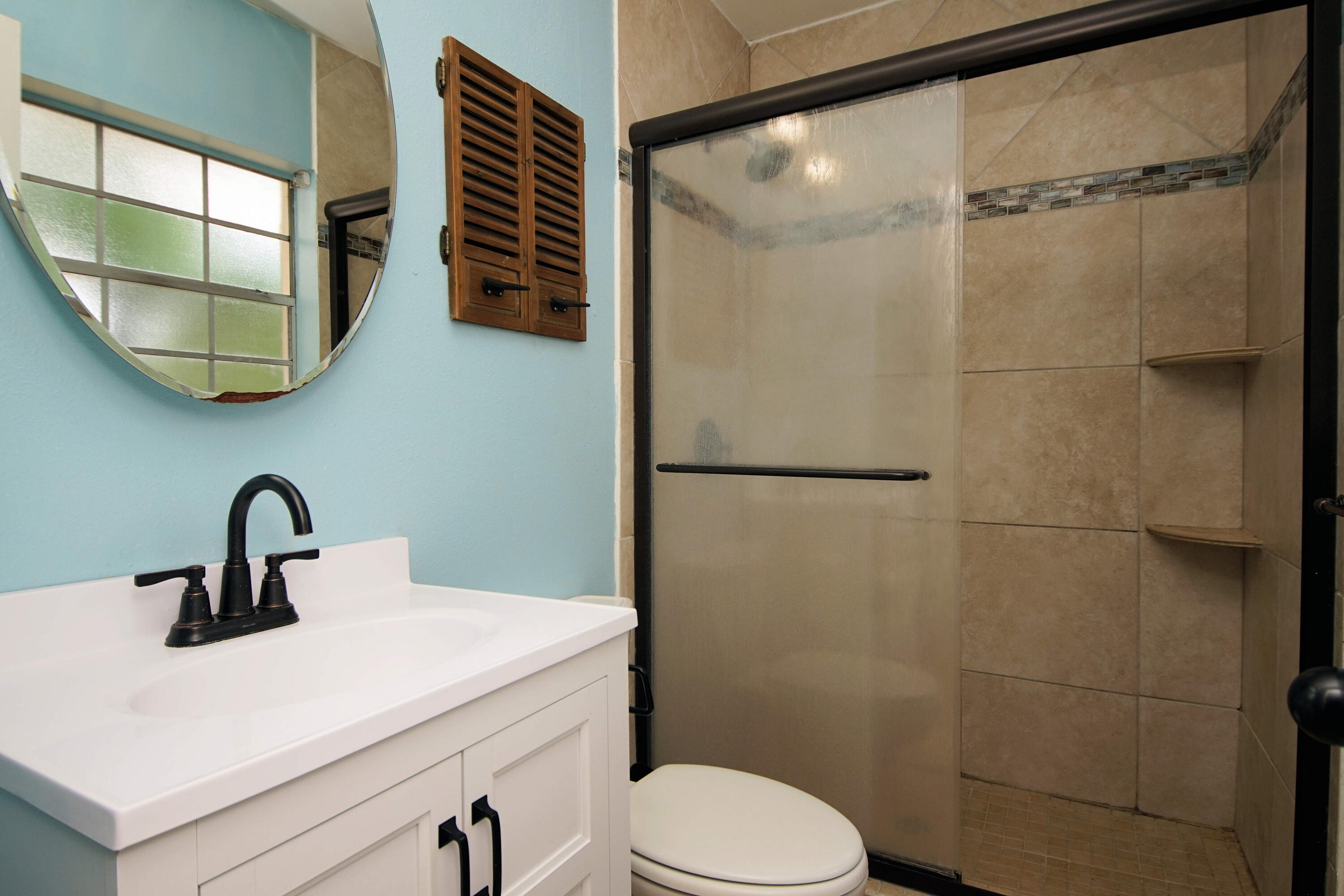 PINE LAKE S/D LOT 33 BLK B - Residential Lease