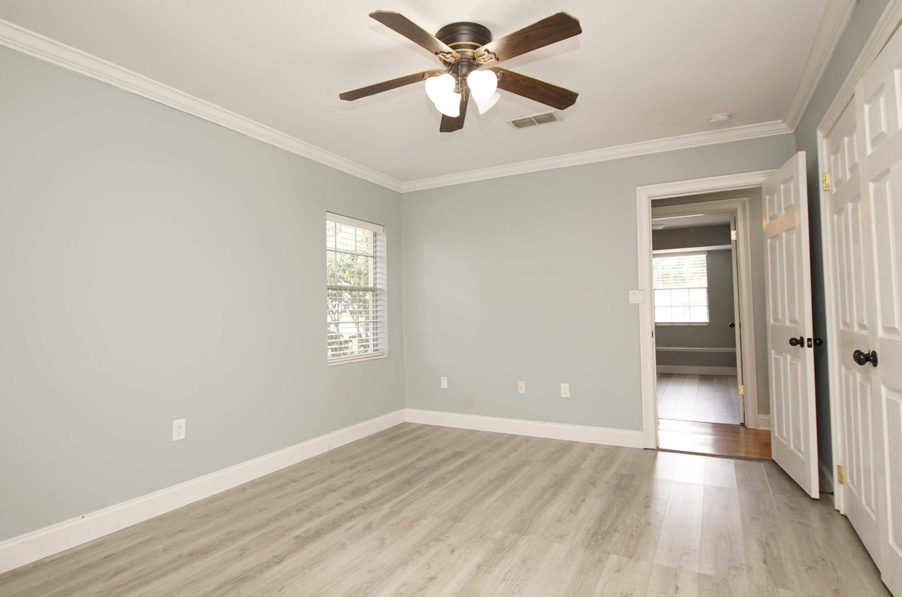 PINE LAKE S/D LOT 33 BLK B - Residential Lease