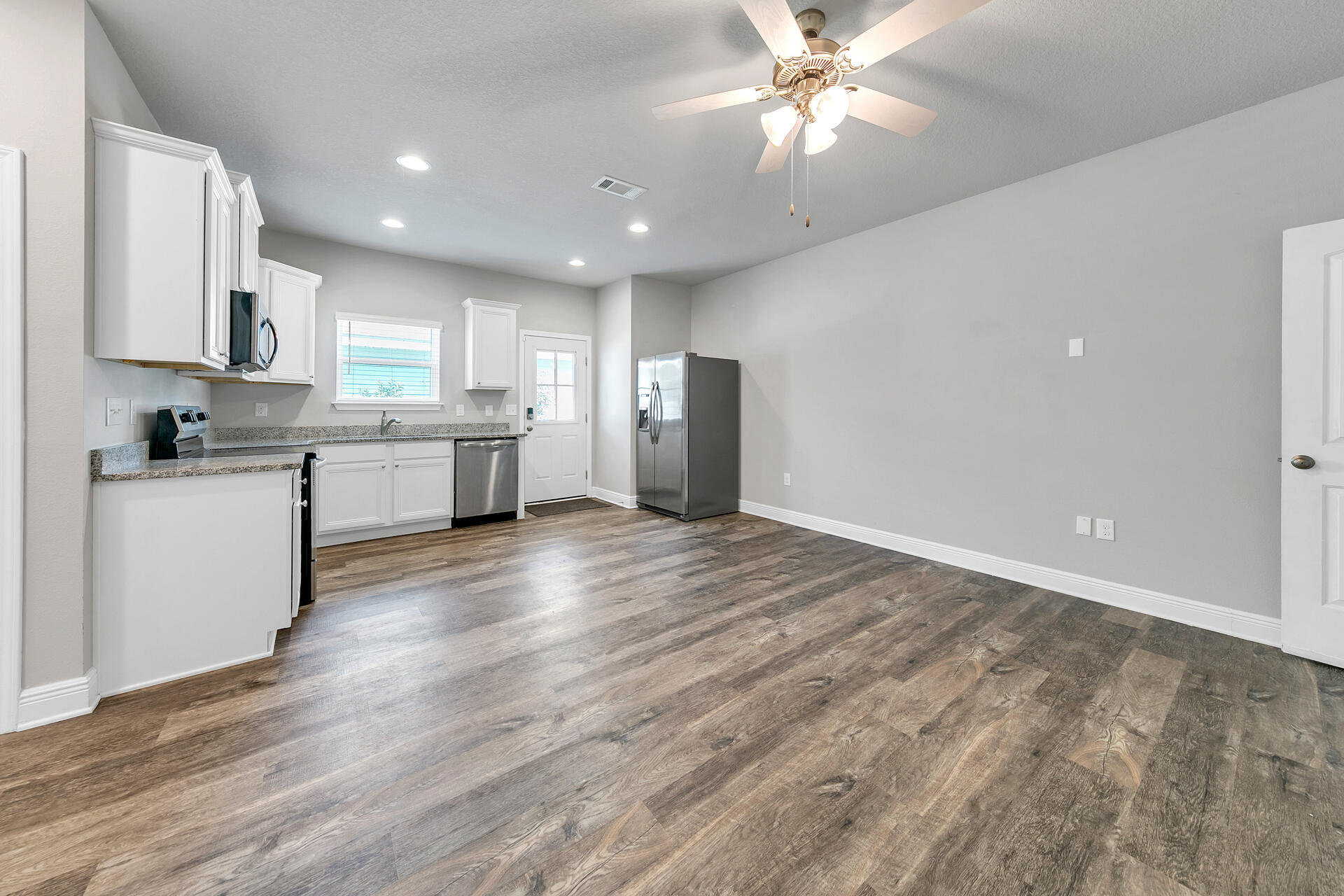 STONEGATE - Residential