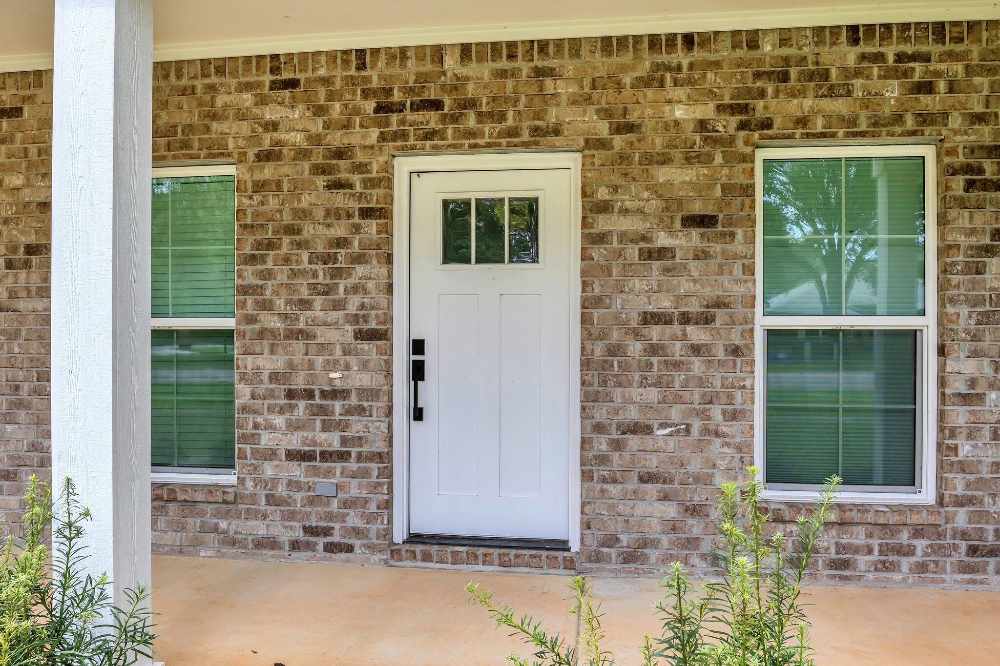 GARDEN CITY - Residential Lease
