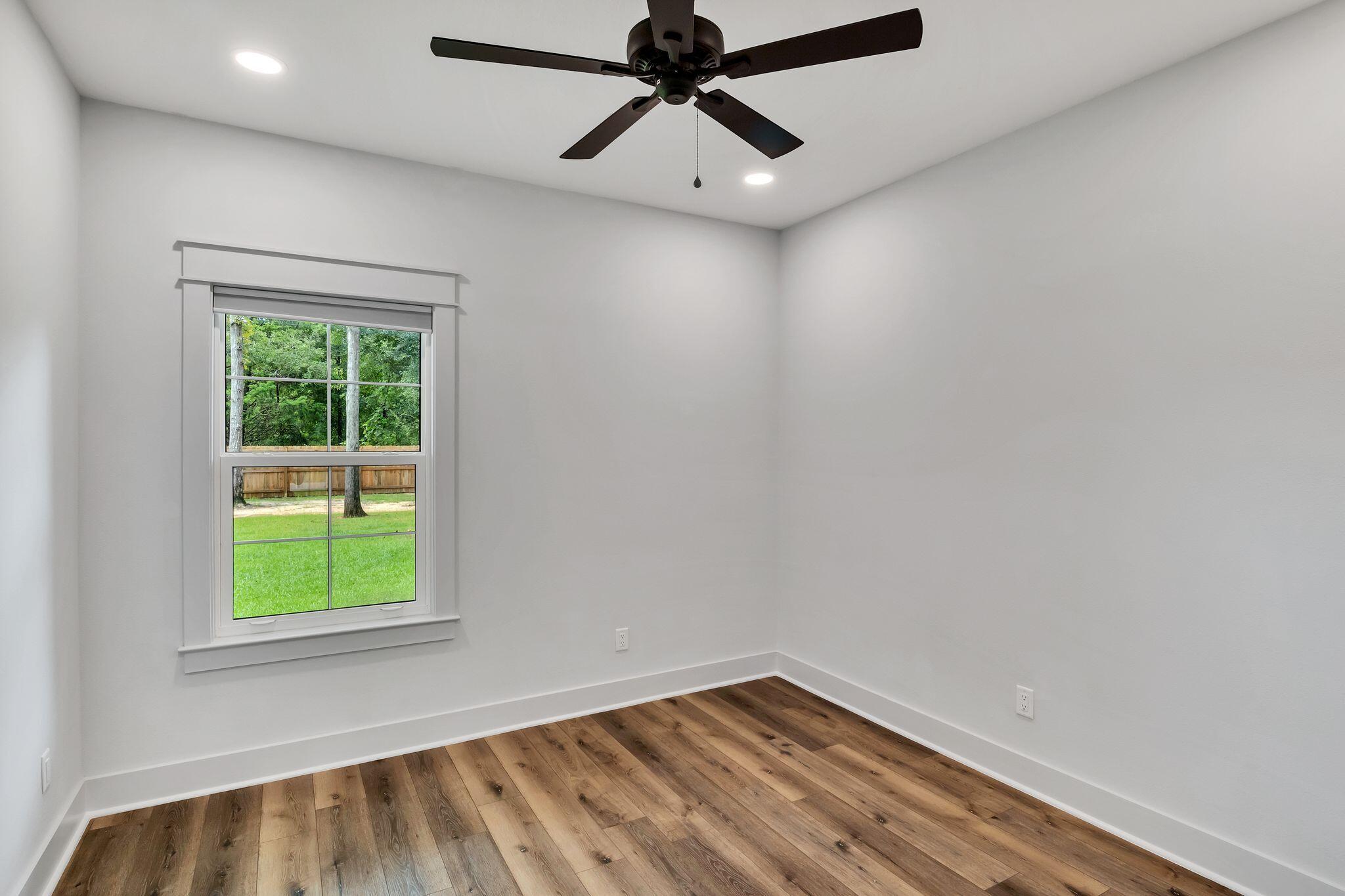 GARDEN CITY - Residential Lease