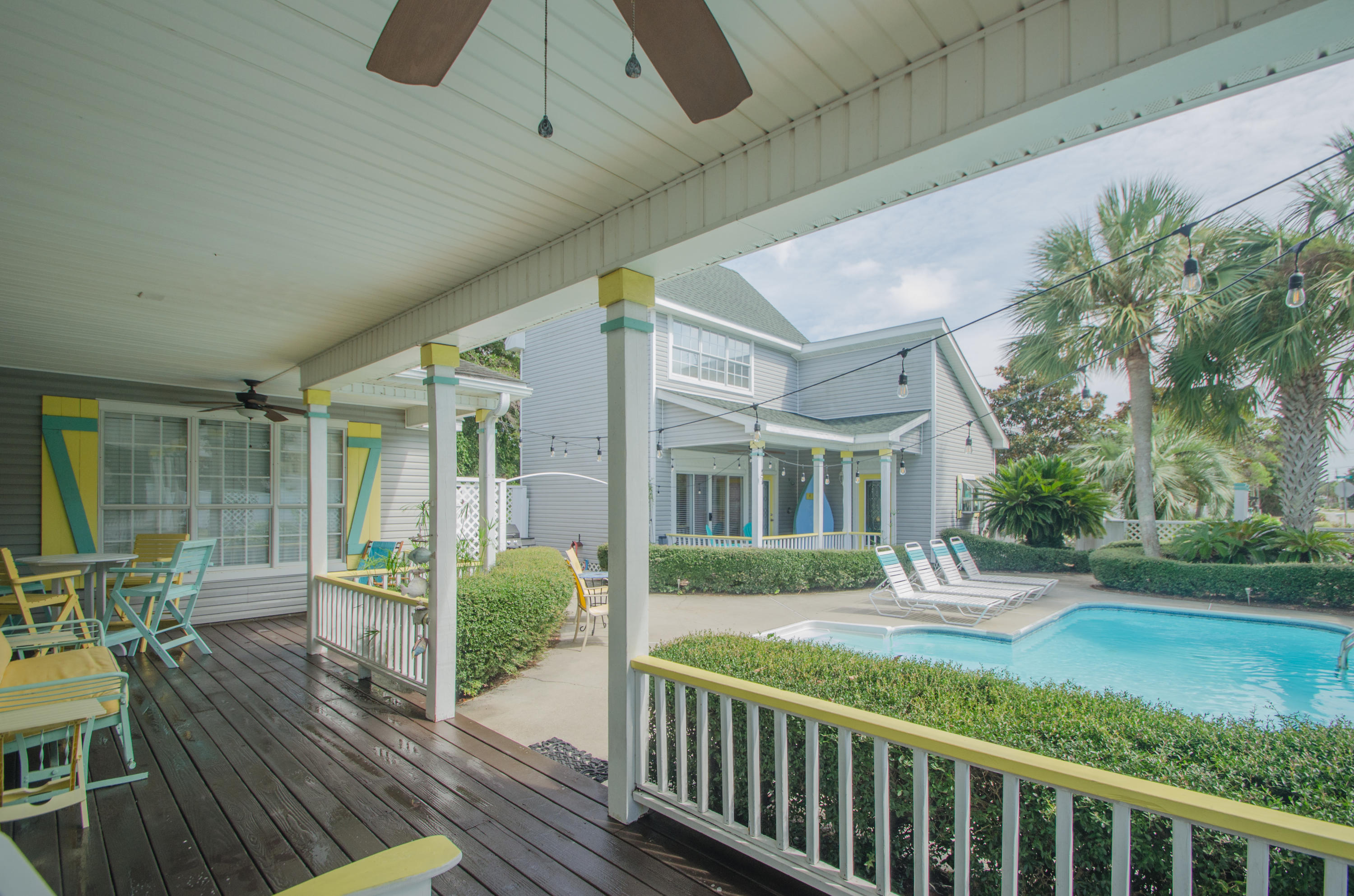 CRYSTAL BEACH - Residential