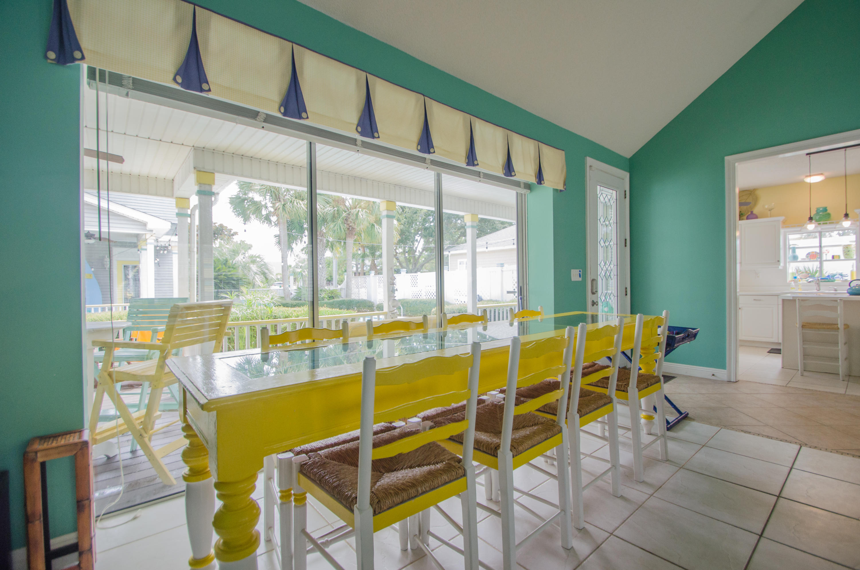 CRYSTAL BEACH - Residential