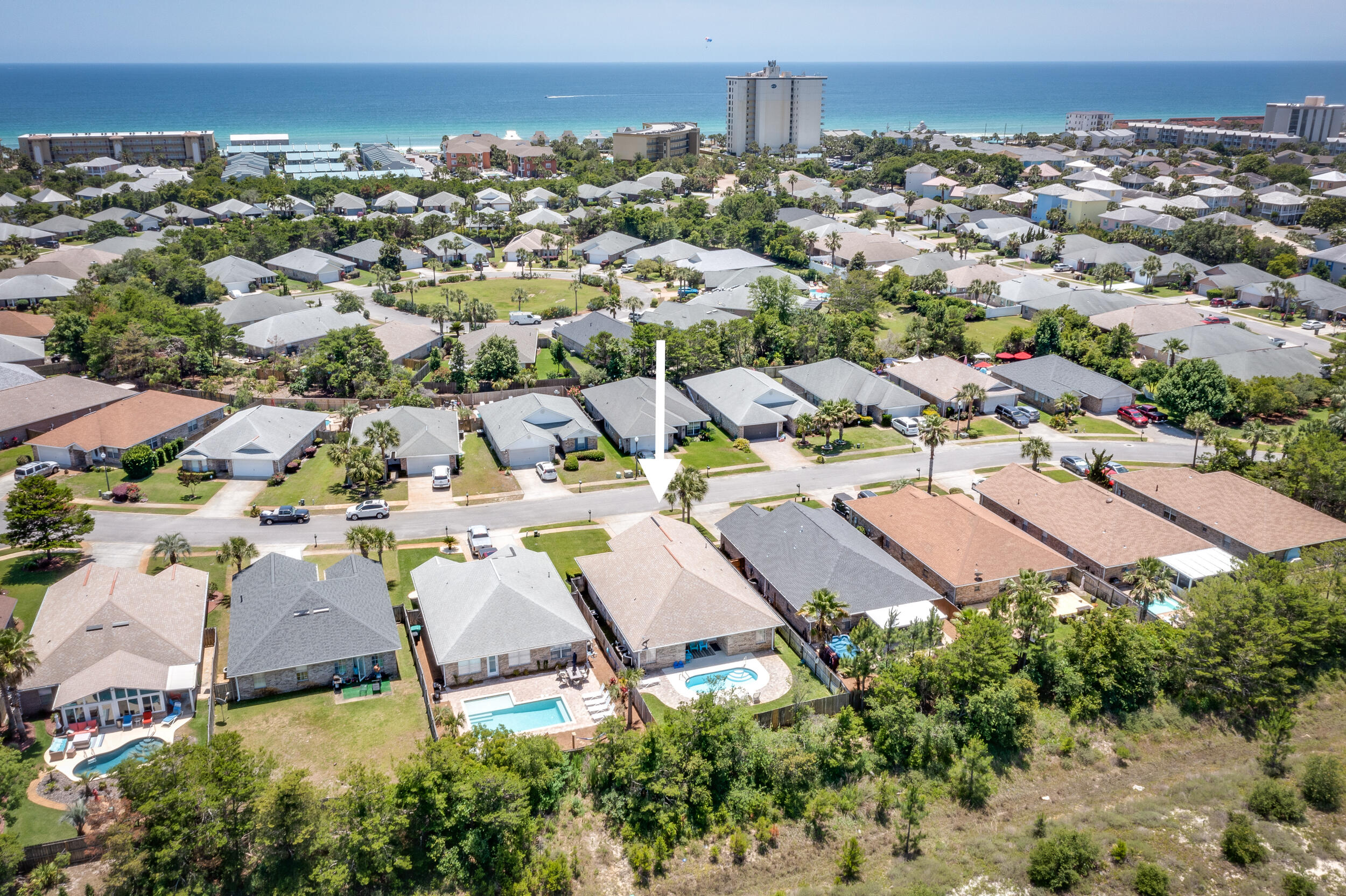 PARADISE RETREAT - Residential