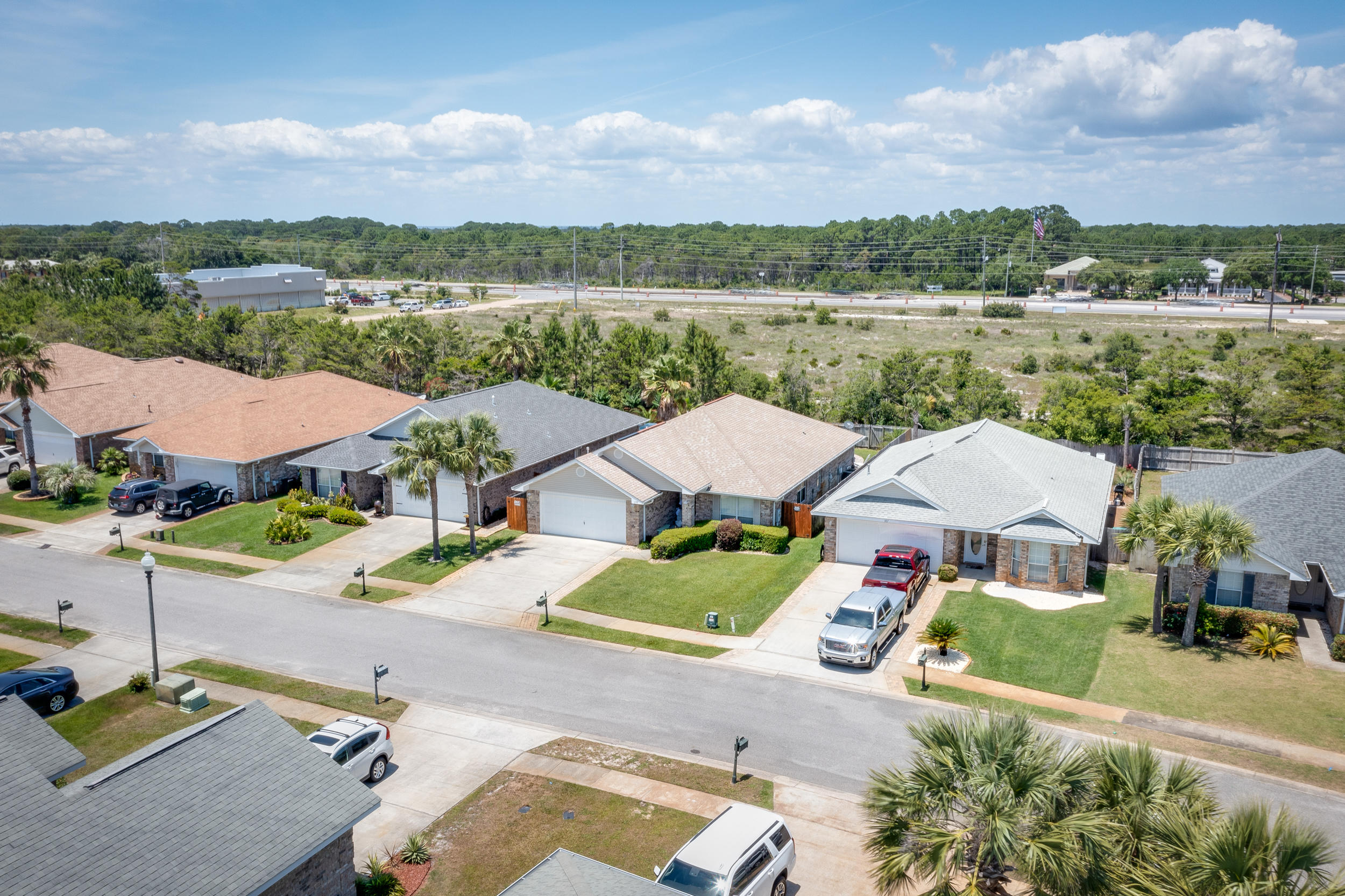PARADISE RETREAT - Residential