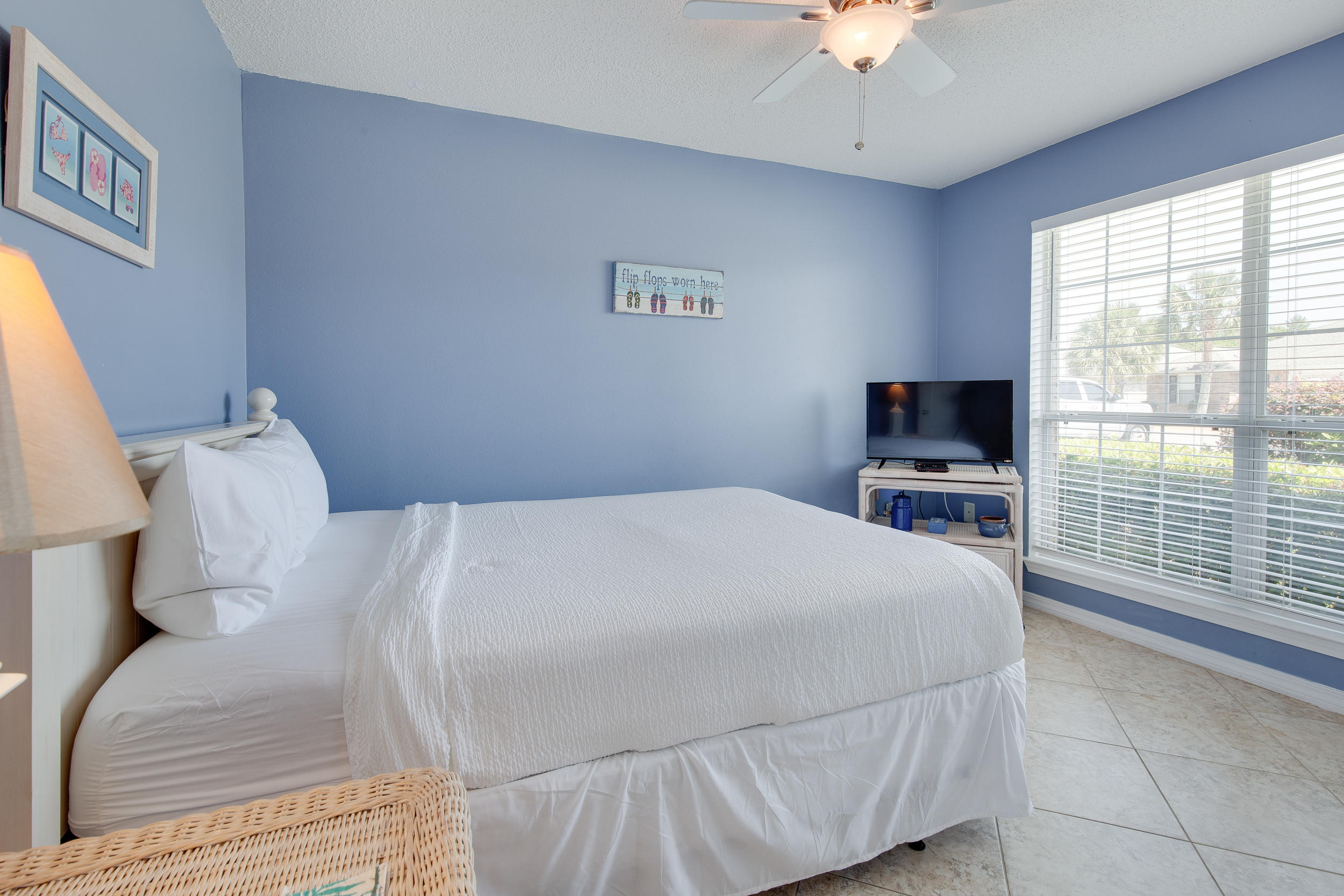 PARADISE RETREAT - Residential