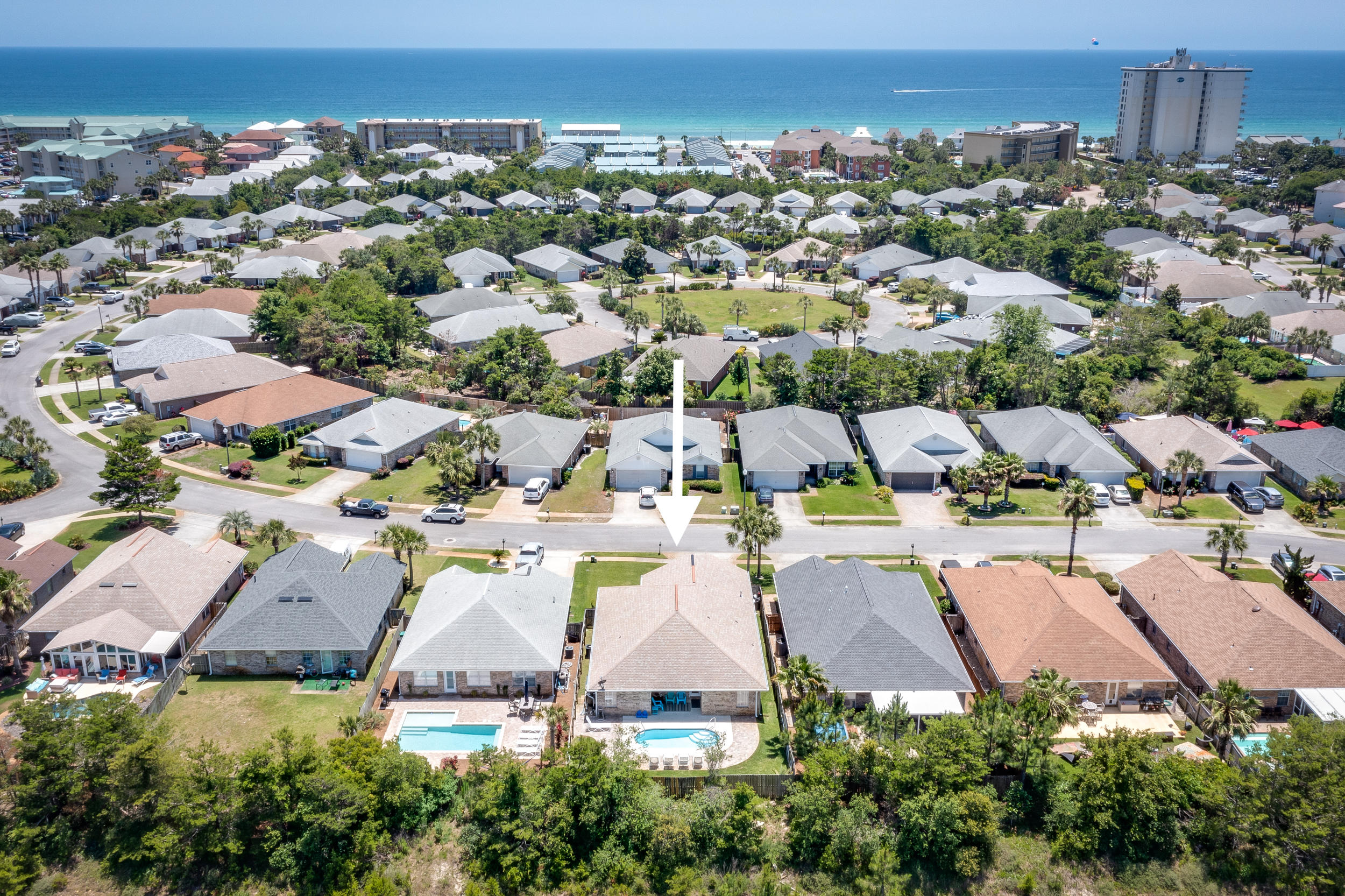 PARADISE RETREAT - Residential