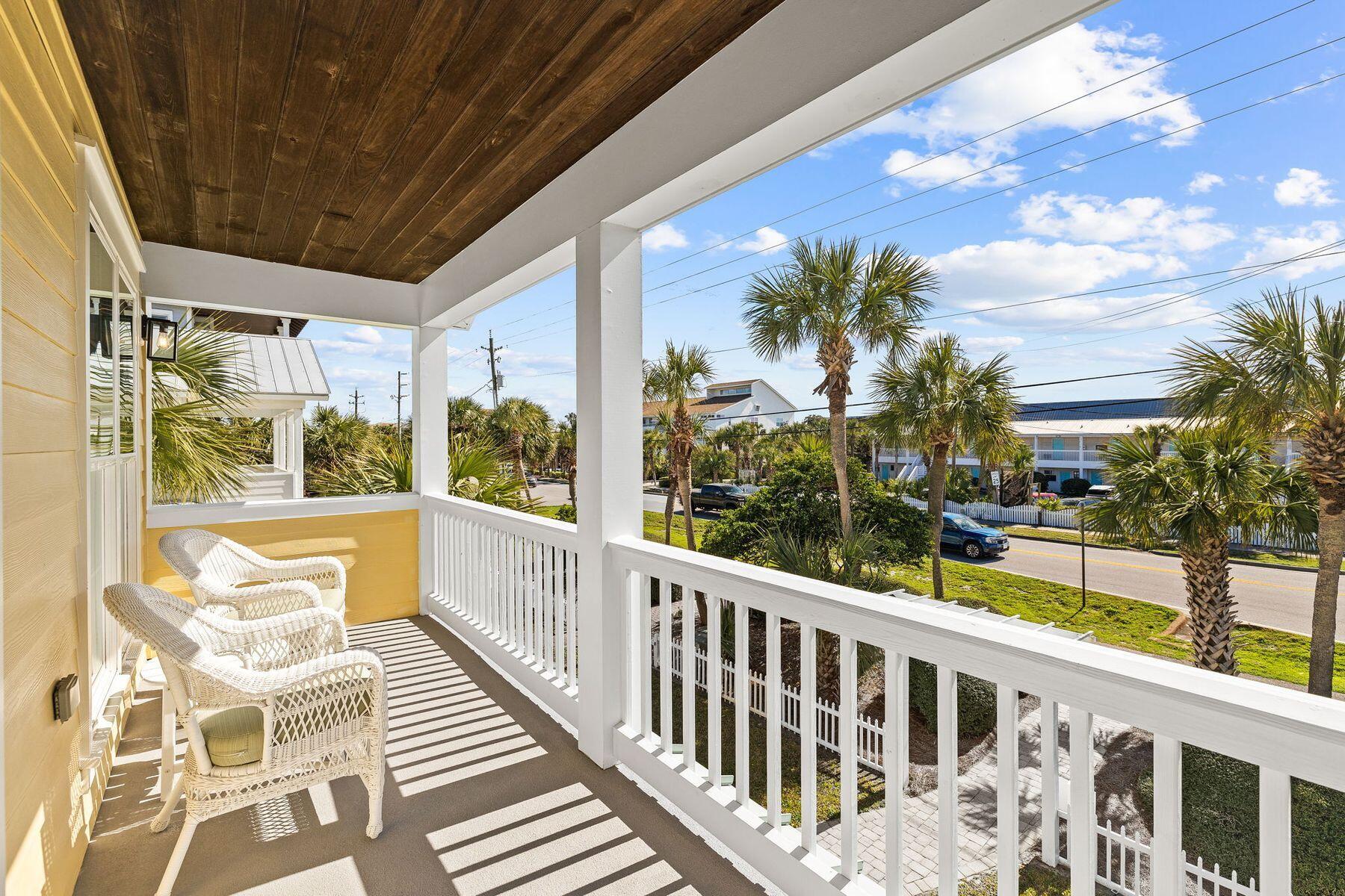 CRYSTAL BEACH - Residential