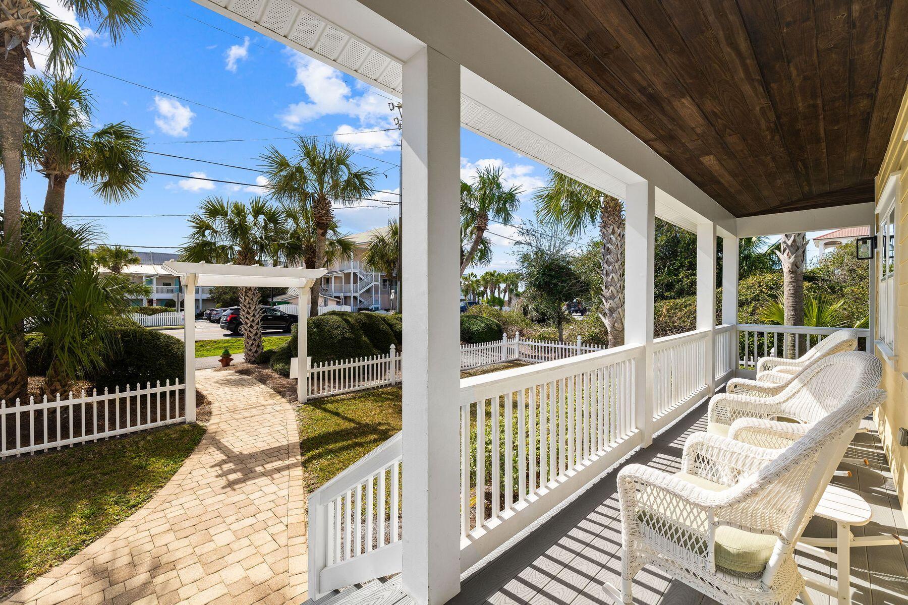 CRYSTAL BEACH - Residential