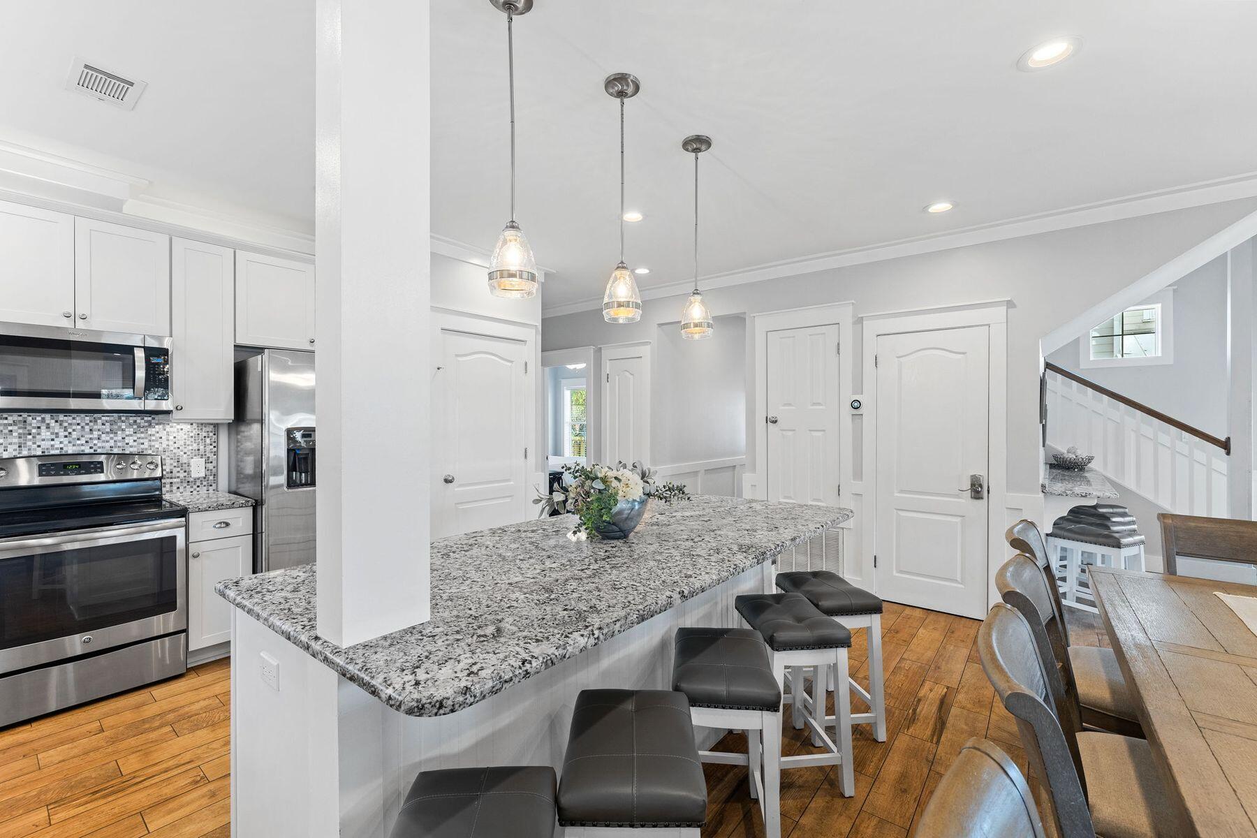 CRYSTAL BEACH - Residential