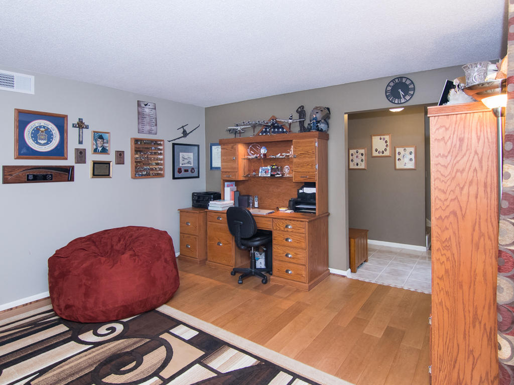 EDGEWATER VILLAGE NORTH - Residential