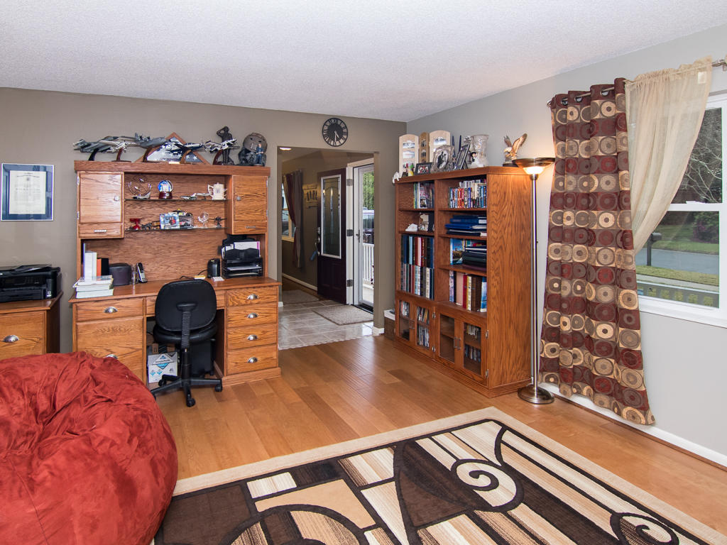 EDGEWATER VILLAGE NORTH - Residential