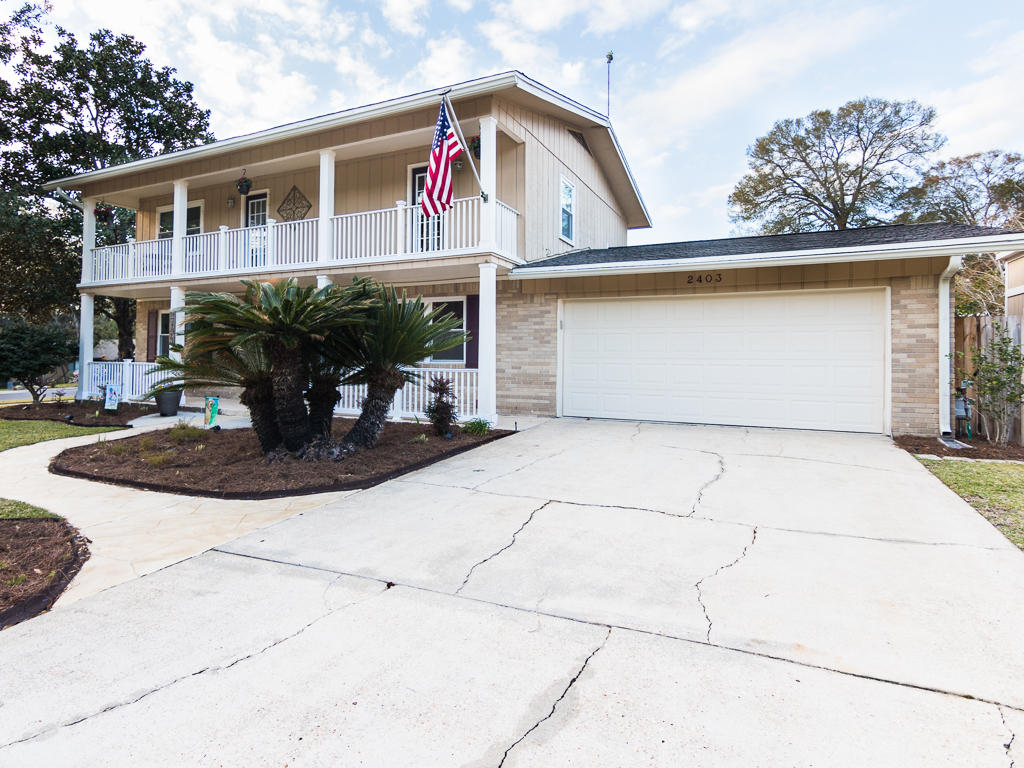 EDGEWATER VILLAGE NORTH - Residential