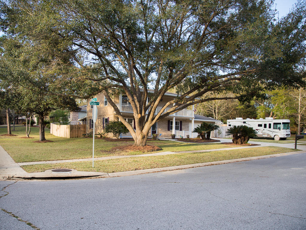 EDGEWATER VILLAGE NORTH - Residential