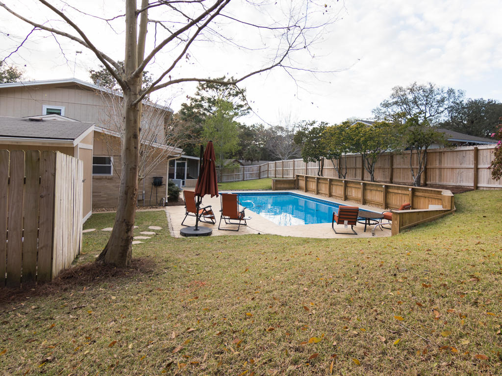 EDGEWATER VILLAGE NORTH - Residential