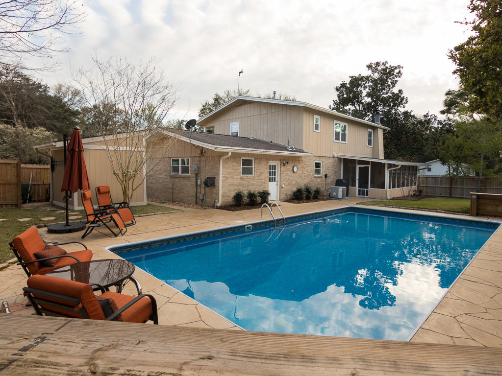 EDGEWATER VILLAGE NORTH - Residential