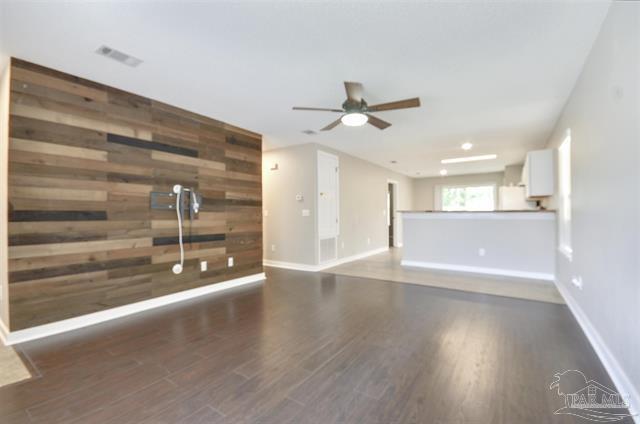 CORAL VILLAGE - Residential Lease