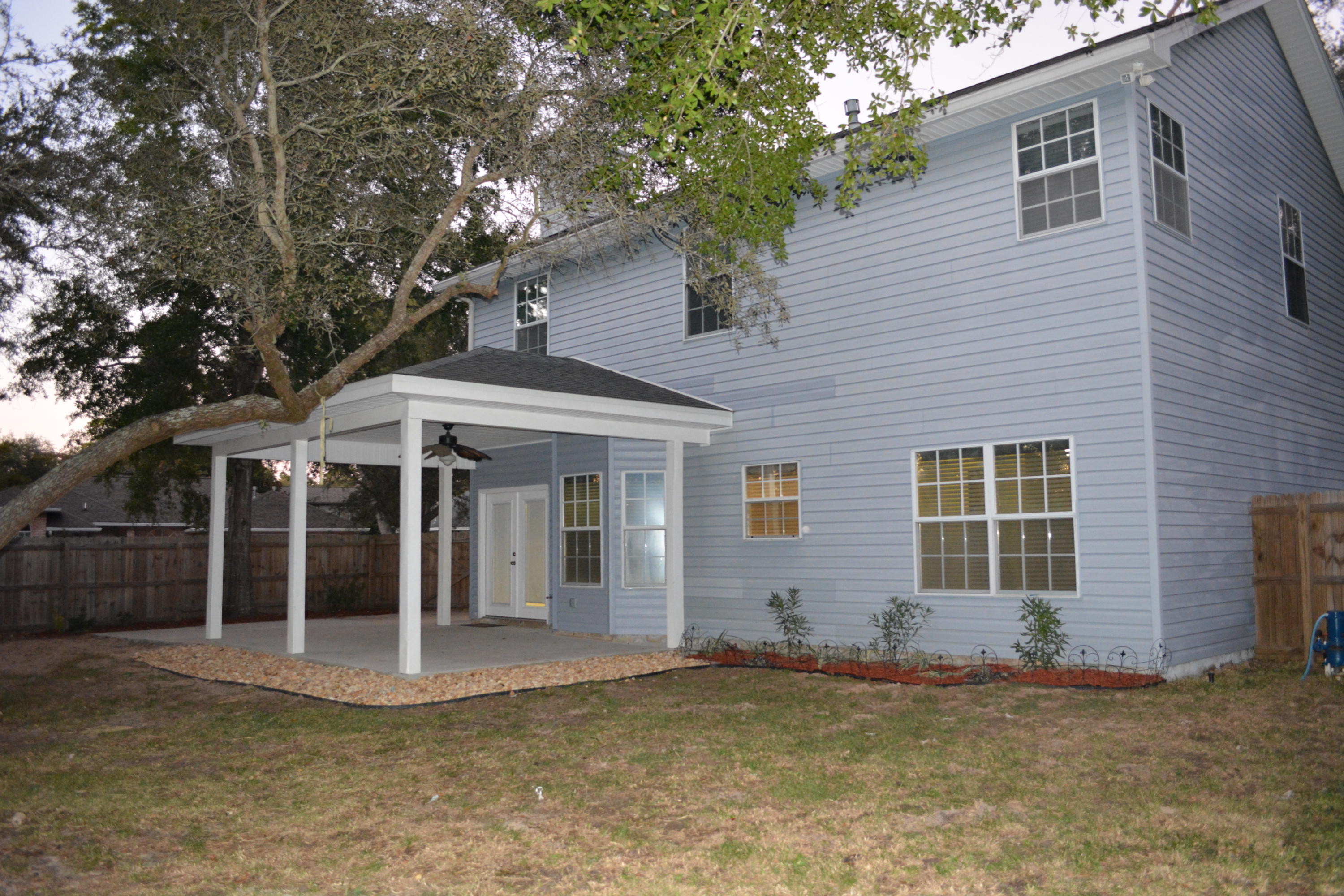 PARKWOOD PLACE AT BLUEWATER BAY - Residential Lease