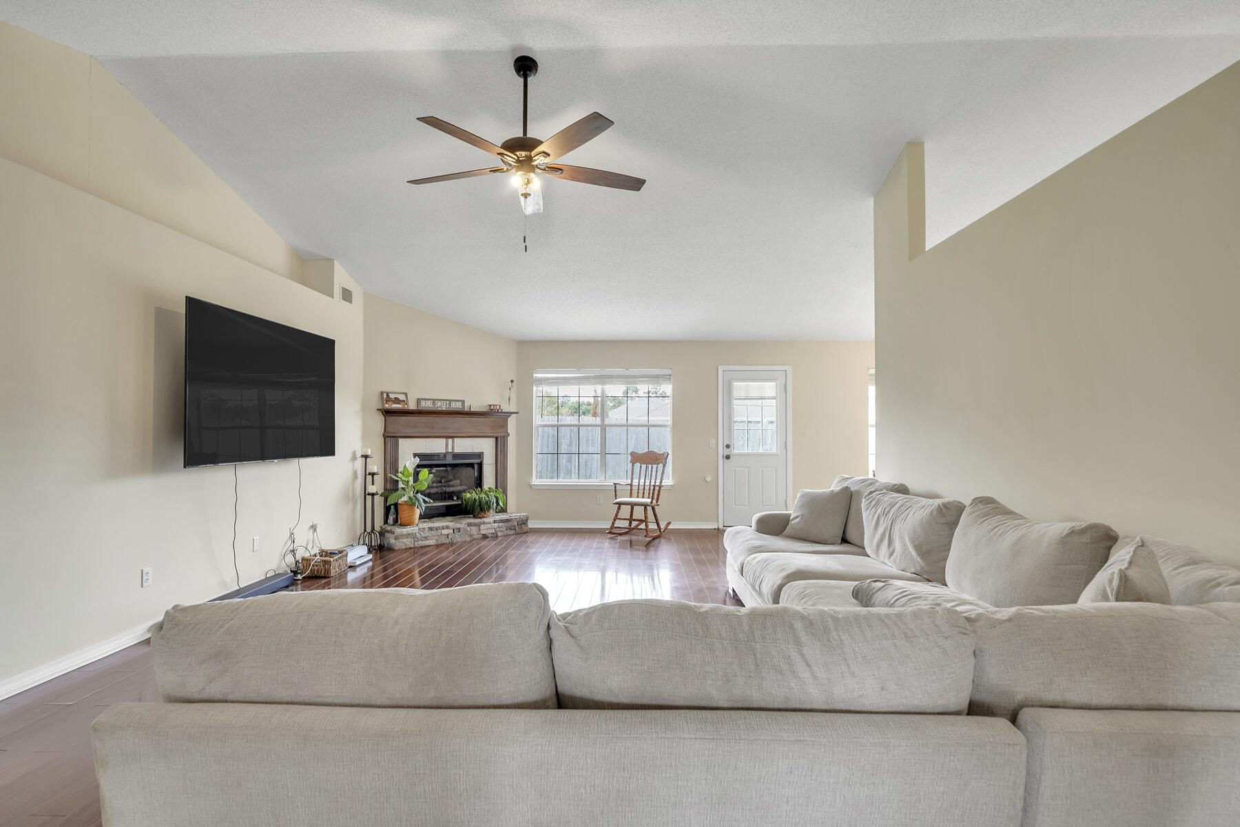 CHEROKEE BEND S/D PH II - Residential