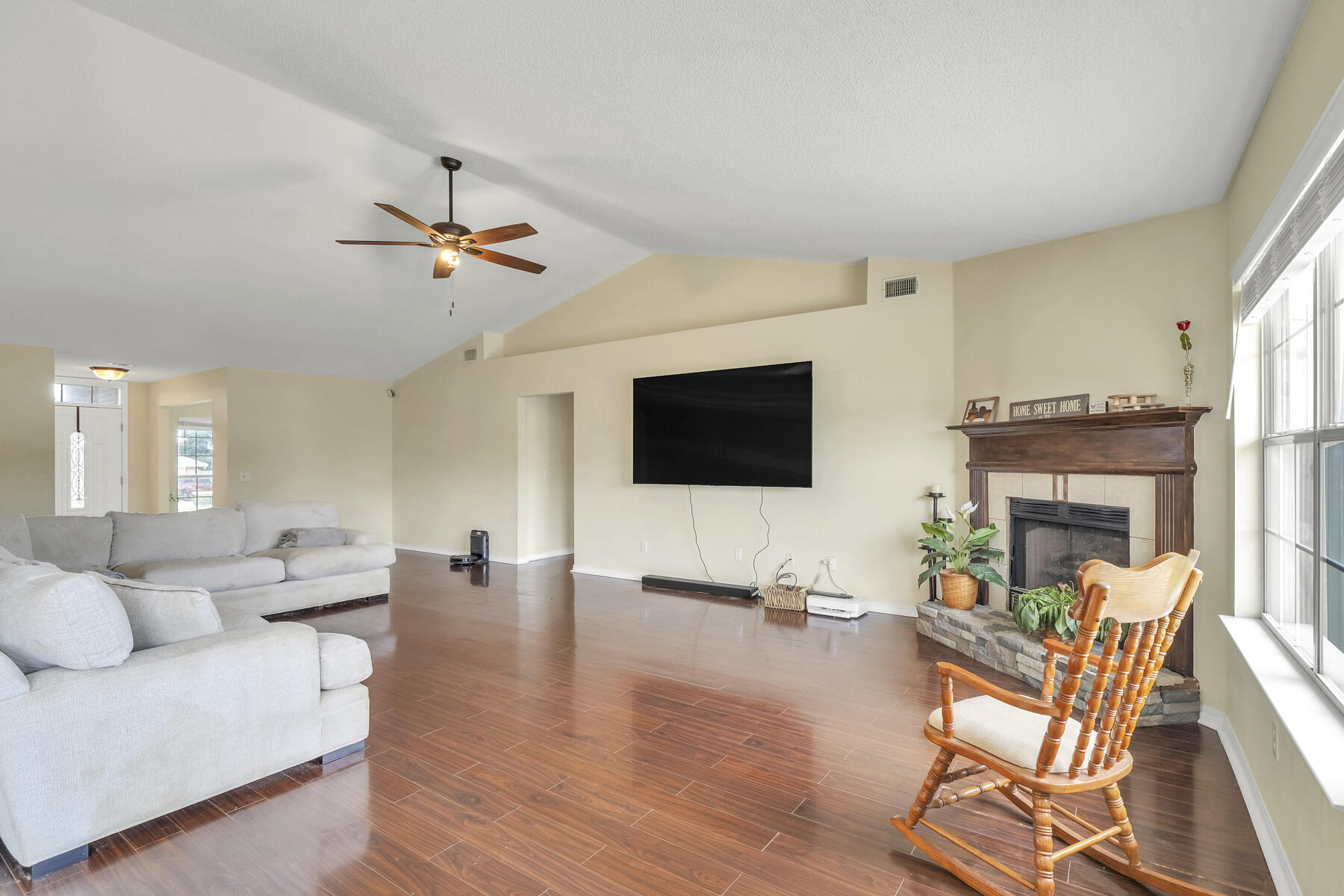 CHEROKEE BEND S/D PH II - Residential